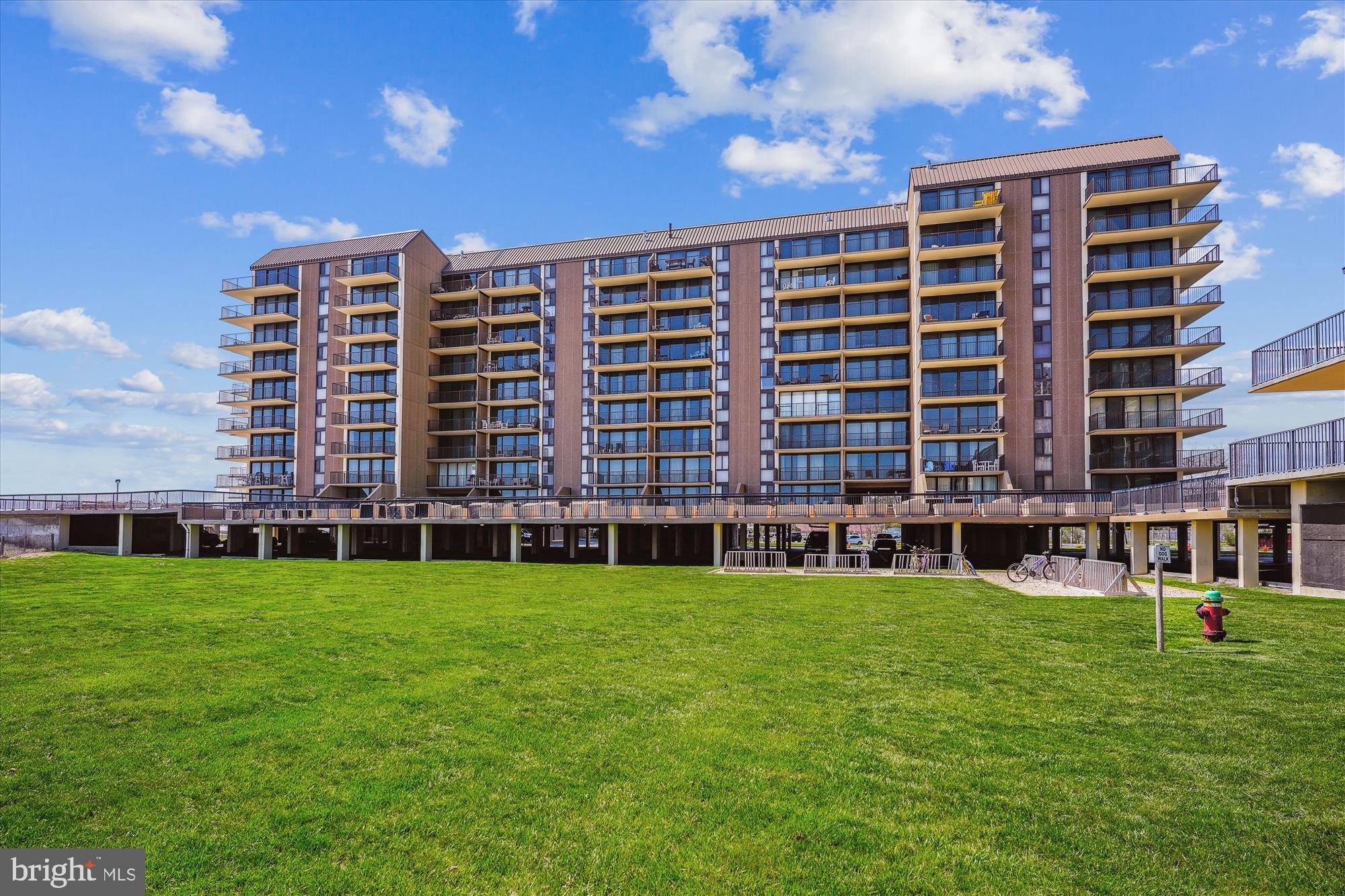 SEA COLONY EAST - Residential