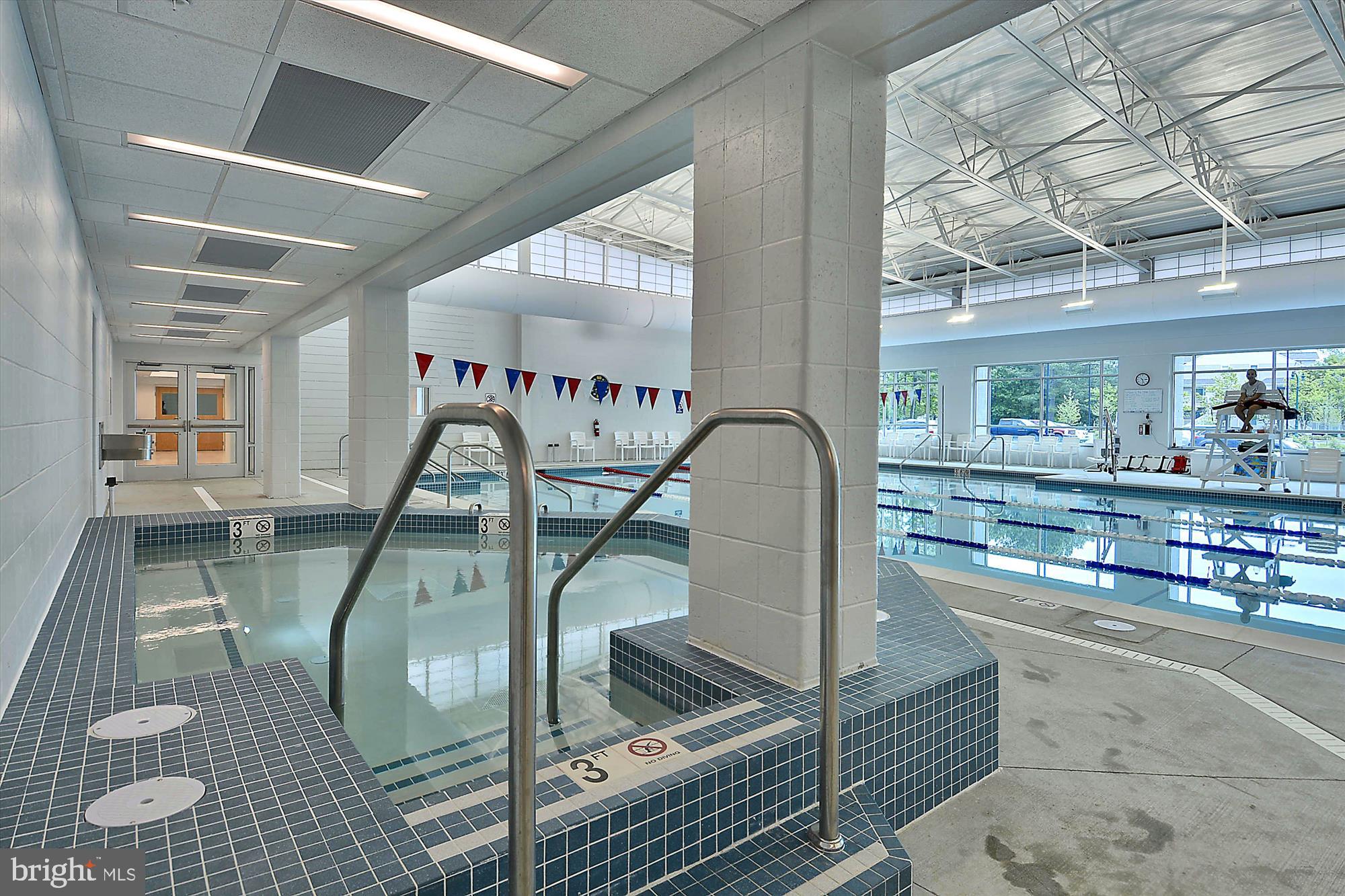 SEA COLONY EAST - Residential