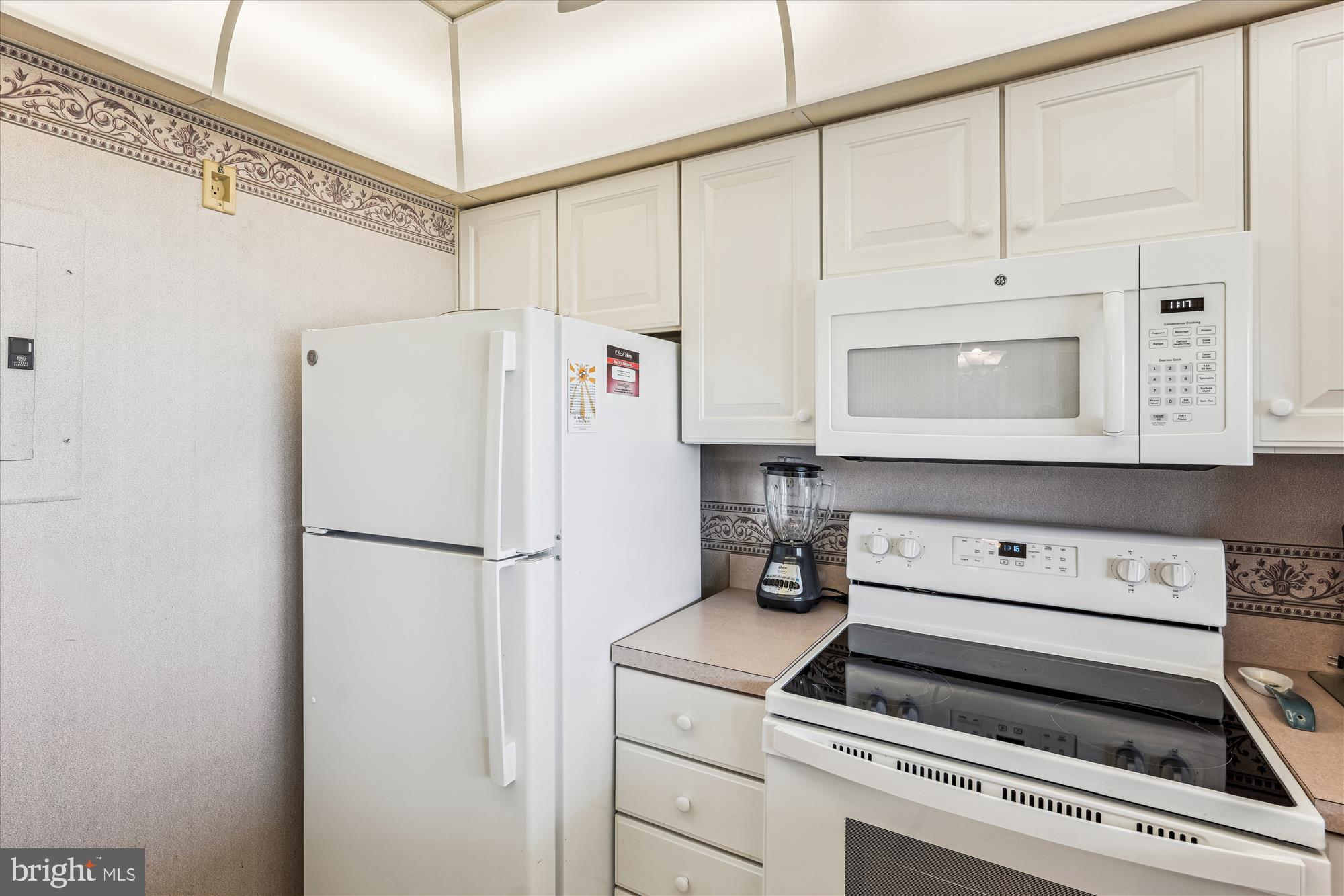 SEA COLONY EAST - Residential