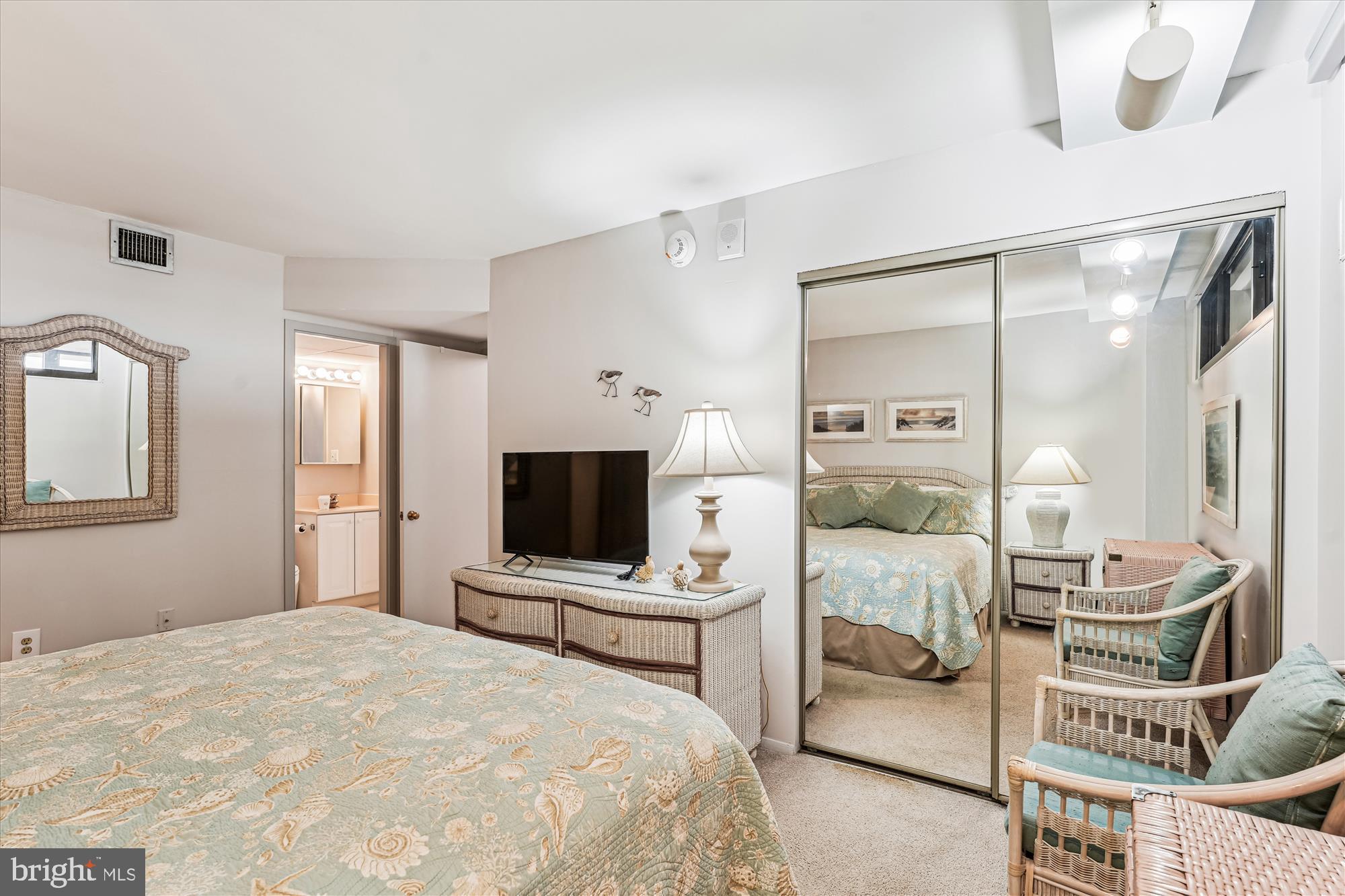 SEA COLONY EAST - Residential