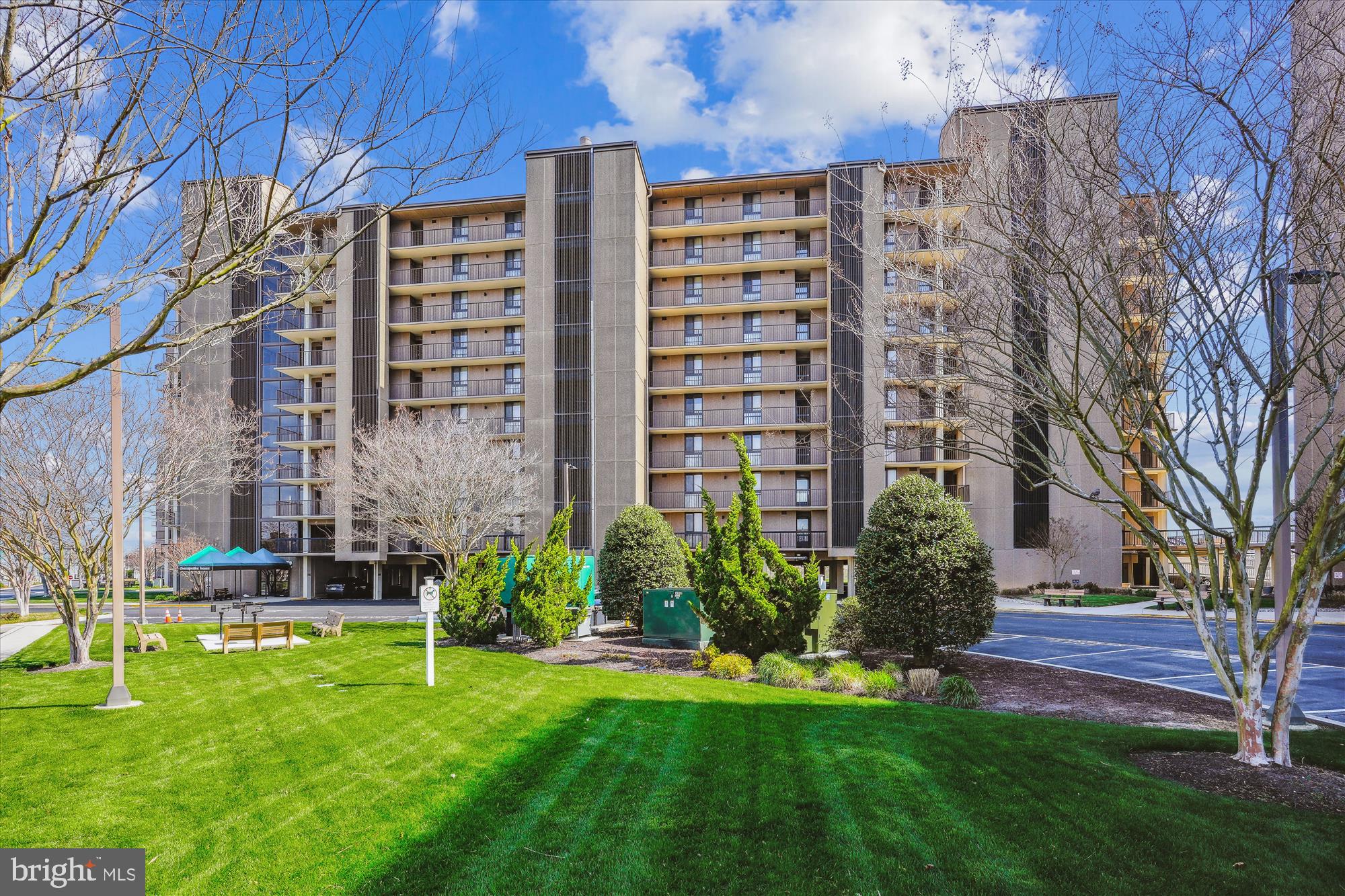 SEA COLONY EAST - Residential