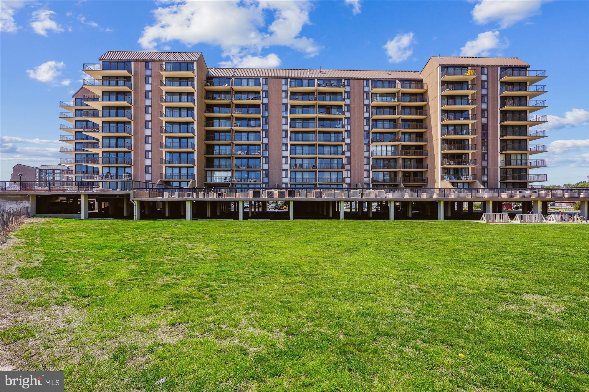 SEA COLONY EAST - Residential