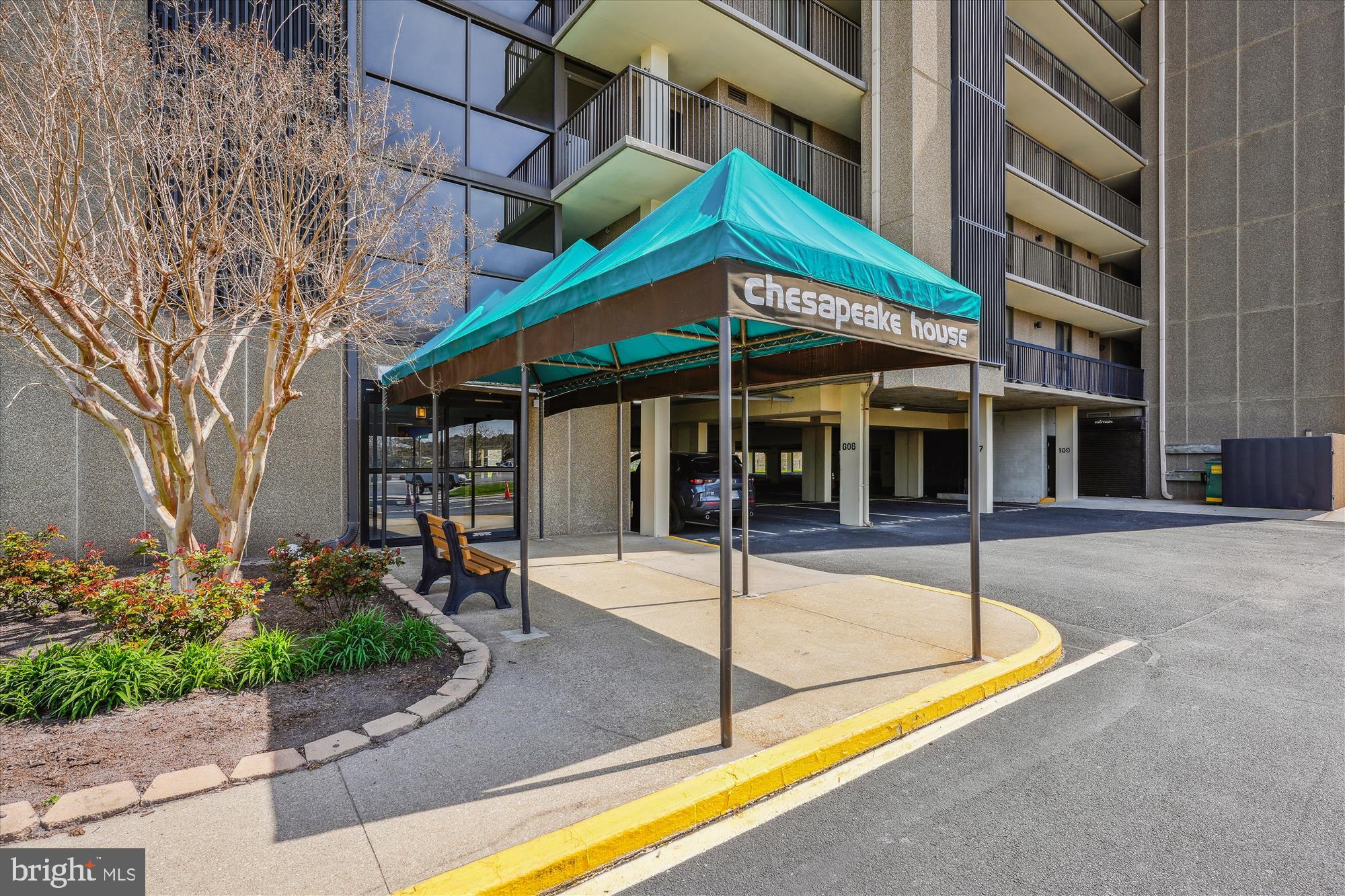 SEA COLONY EAST - Residential