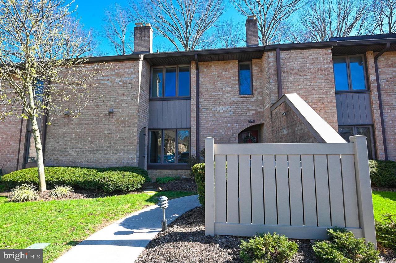 North Facing ,Fabulous Townhome in Woodgate – Walk to Paoli Train Station!
Welcome to this beautifully updated townhome in the highly desirable Woodgate community, located within the highly rated Tredyffrin-Easttown School District. Offering an unbeatable combination of location, style, and convenience, this home is just minutes from the Paoli SEPTA/Amtrak Station, as well as shopping, dining, and major commuter routes.
Step inside to discover a spacious layout featuring two generously sized bedrooms on the second floor—each with en-suite bathrooms and walk-in closets—plus a convenient second-floor laundry area.
The third floor loft provides a bright and flexible space with skylights, its own private full bath, and walk-in closet, making it perfect for a guest suite, home office, or media room.
Enjoy outdoor living on the private, stone-walled patio—ideal for dining, entertaining, or relaxing in a peaceful setting.
The HOA fee includes lawn care, landscaping, trash, snow removal, and some exterior maintenance—allowing for worry-free, low-maintenance living.
Located close to Malvern, King of Prussia, Wayne, Frazer, Berwyn, Devon, and Philadelphia, this home offers both comfort and commuter convenience.
Scheduling your showing today! Available immediately