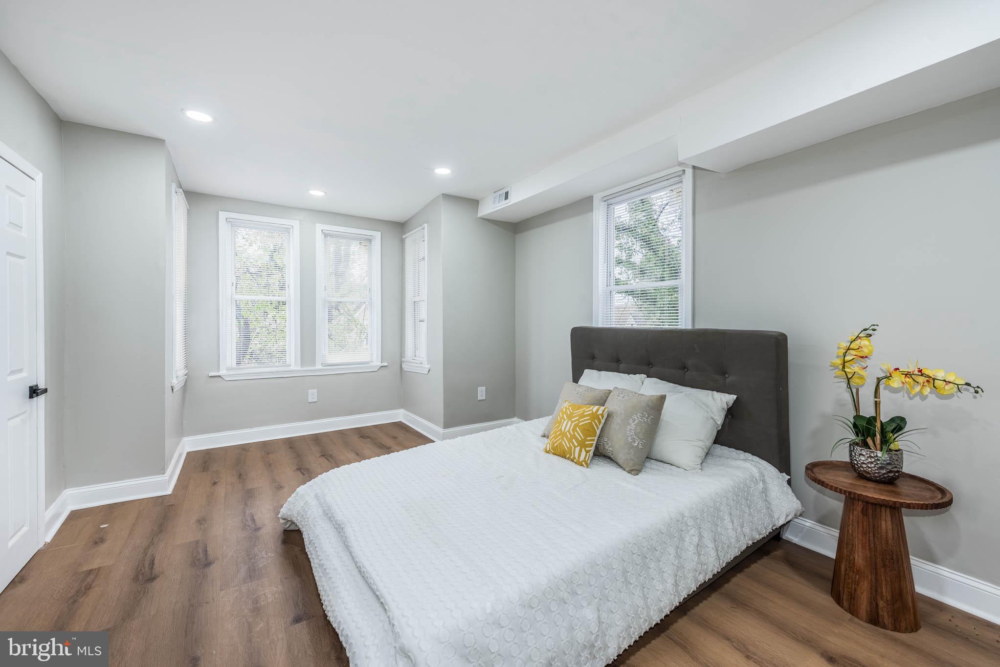 PEN LUCY - Residential