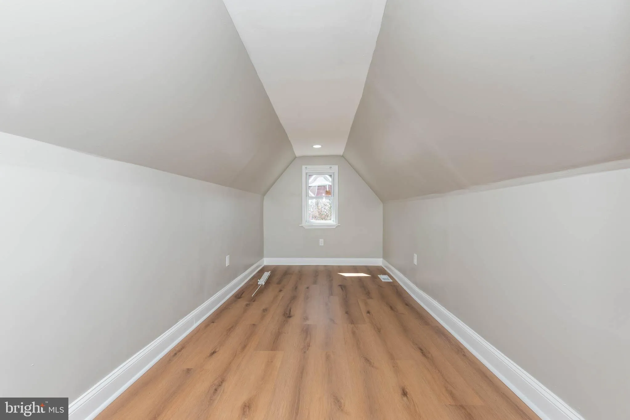Baltimore, Maryland 21218, United States, 5 Bedrooms Bedrooms, ,4 BathroomsBathrooms,Residential,Active,97385