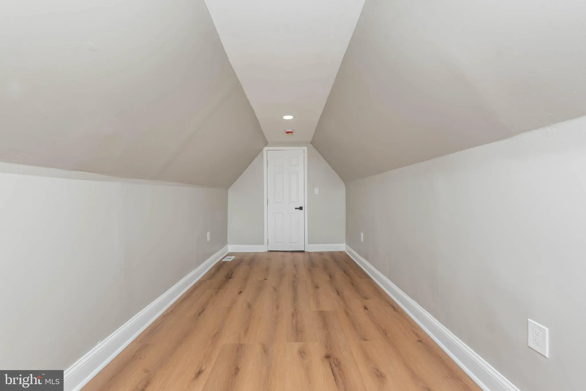 Baltimore, Maryland 21218, United States, 5 Bedrooms Bedrooms, ,4 BathroomsBathrooms,Residential,Active,97385