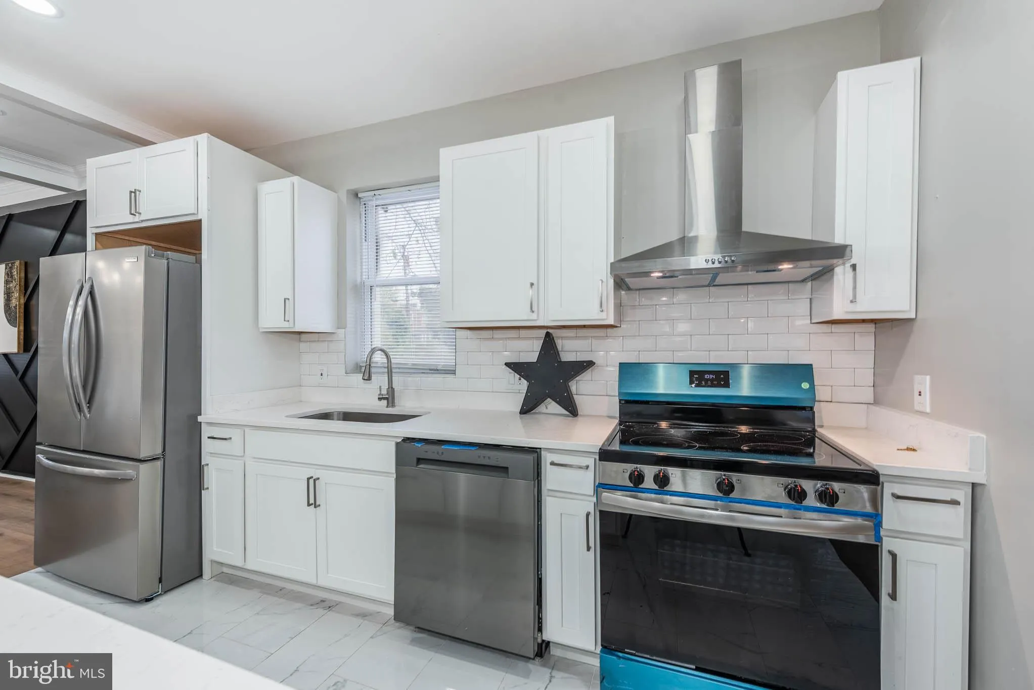 Baltimore, Maryland 21218, United States, 5 Bedrooms Bedrooms, ,4 BathroomsBathrooms,Residential,Active,97385
