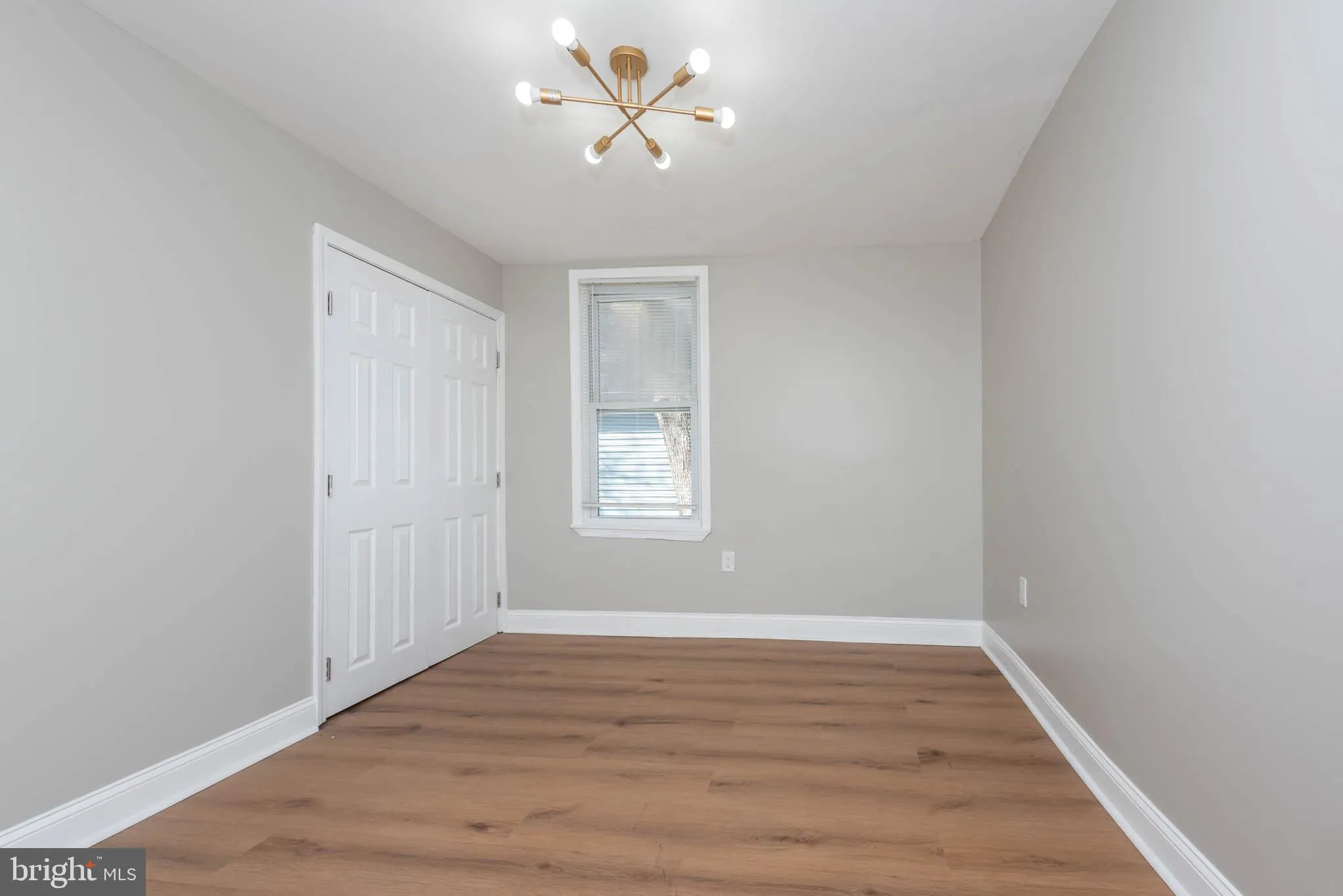 Baltimore, Maryland 21218, United States, 5 Bedrooms Bedrooms, ,4 BathroomsBathrooms,Residential,Active,97385