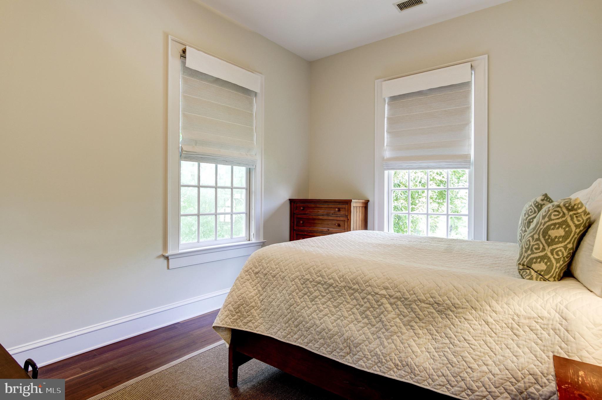 BERKLEY - Residential