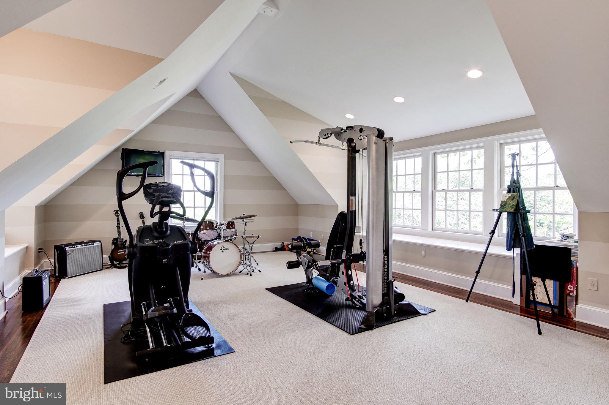 BERKLEY - Residential