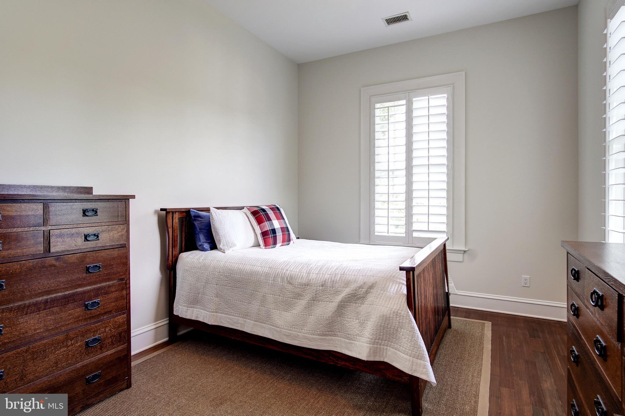 BERKLEY - Residential
