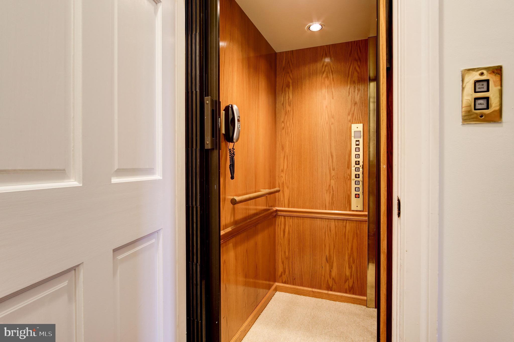 BERKLEY - Residential