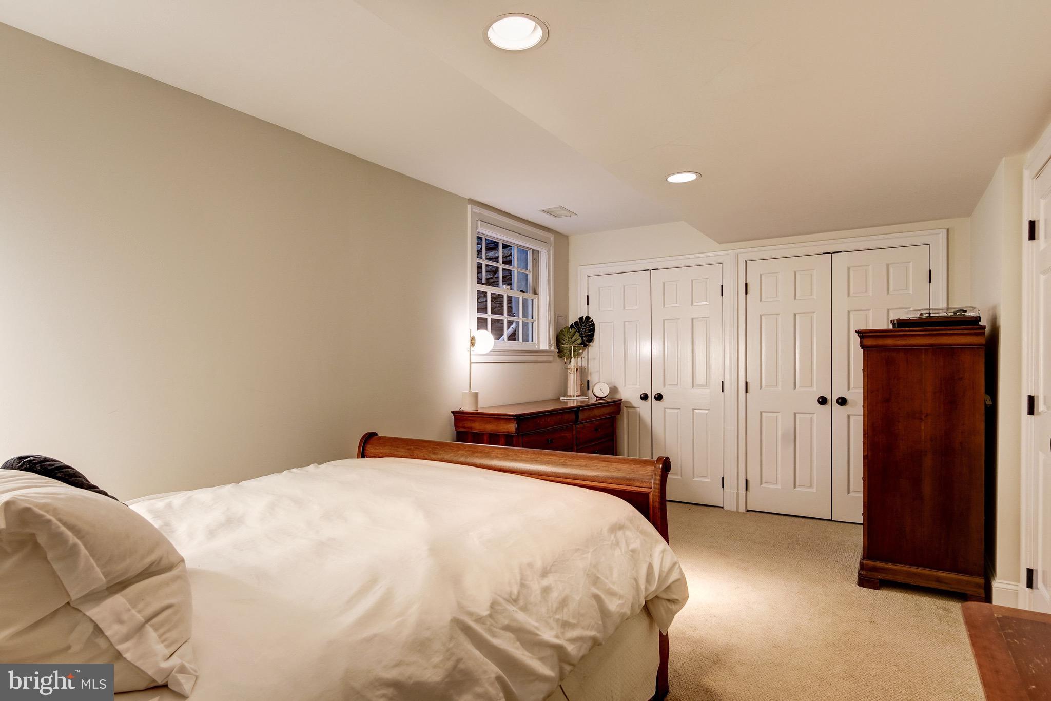 BERKLEY - Residential