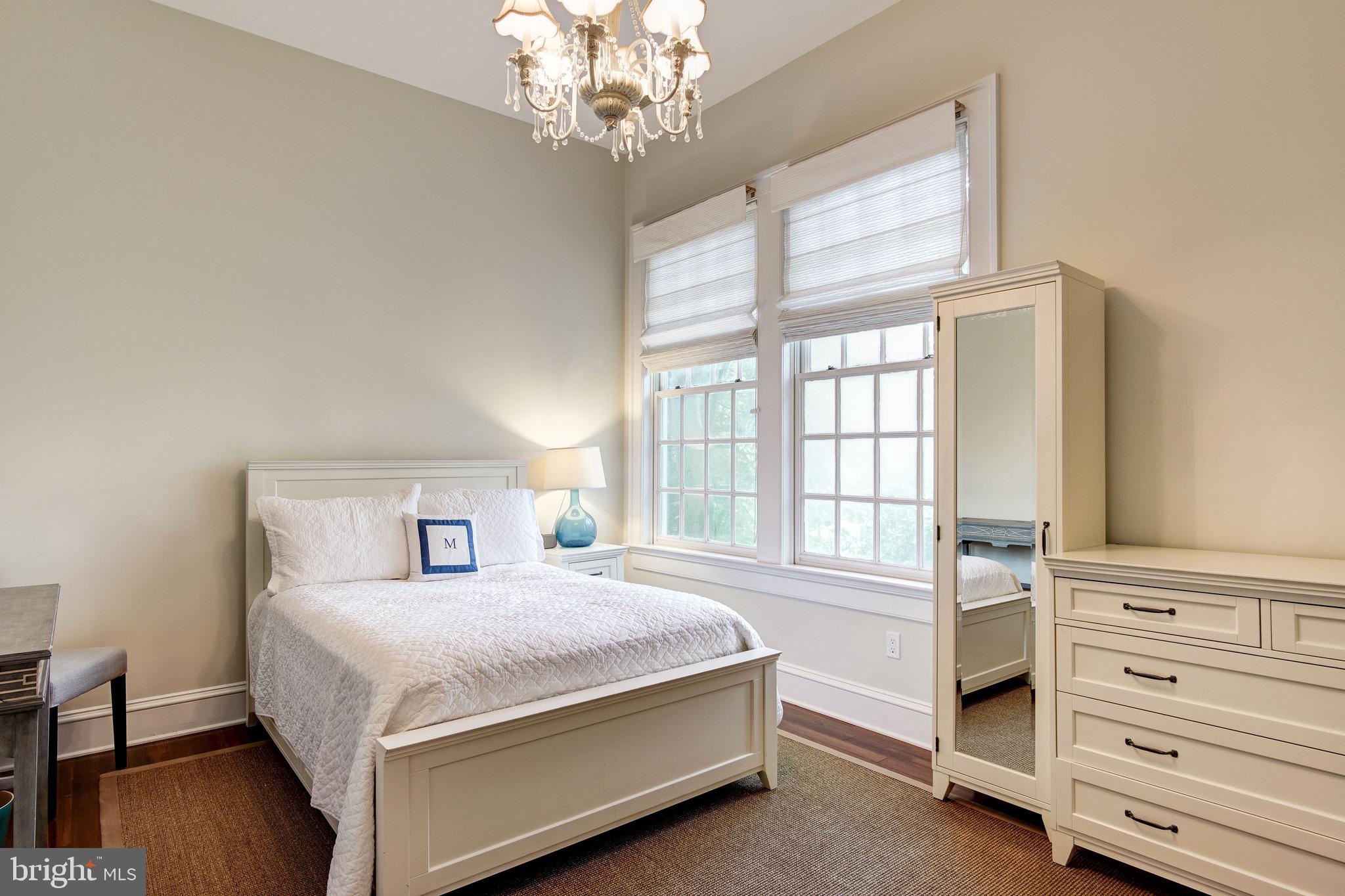 BERKLEY - Residential