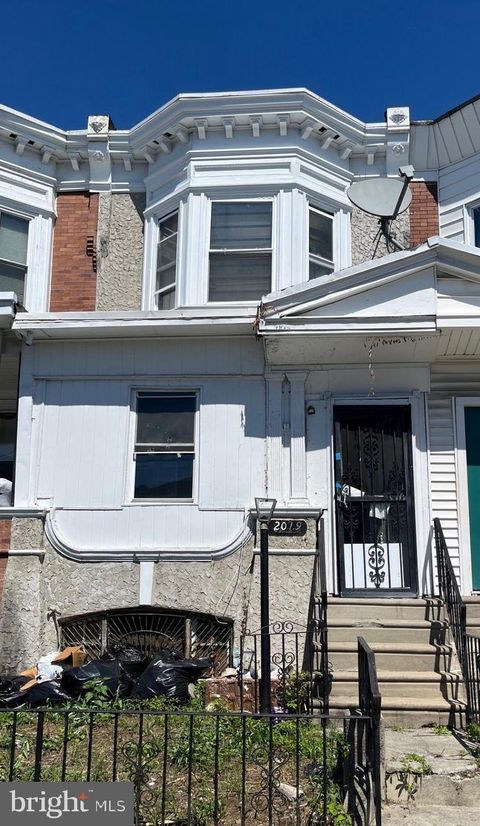 Townhouse For Sale - 2019 S 57th Street<br/> PHILADELPHIA, PA 19143