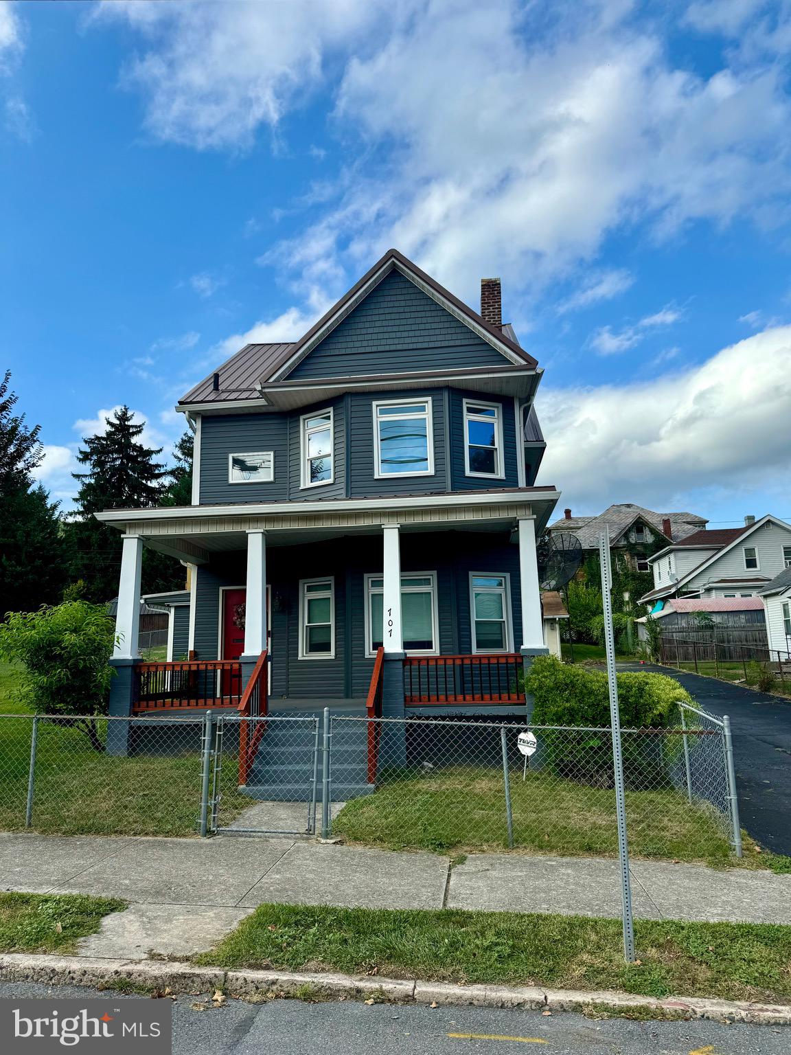 707 COLUMBIA AVENUE