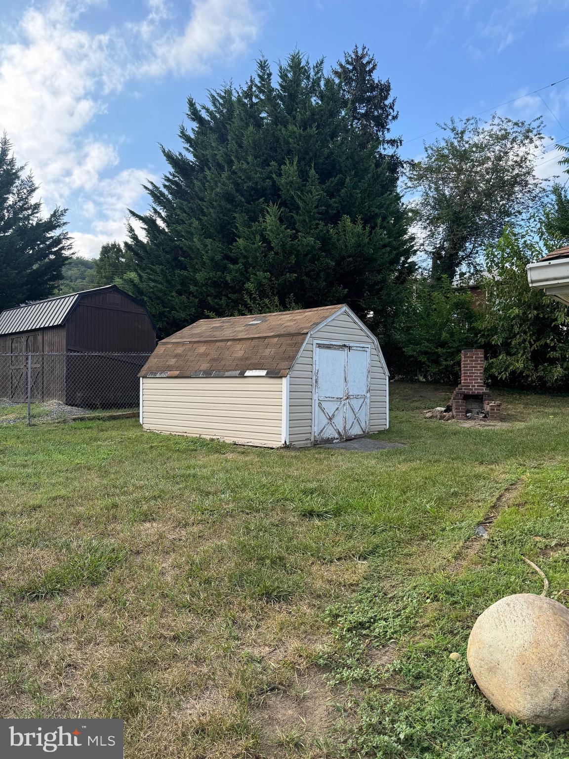 NORTH END - Residential