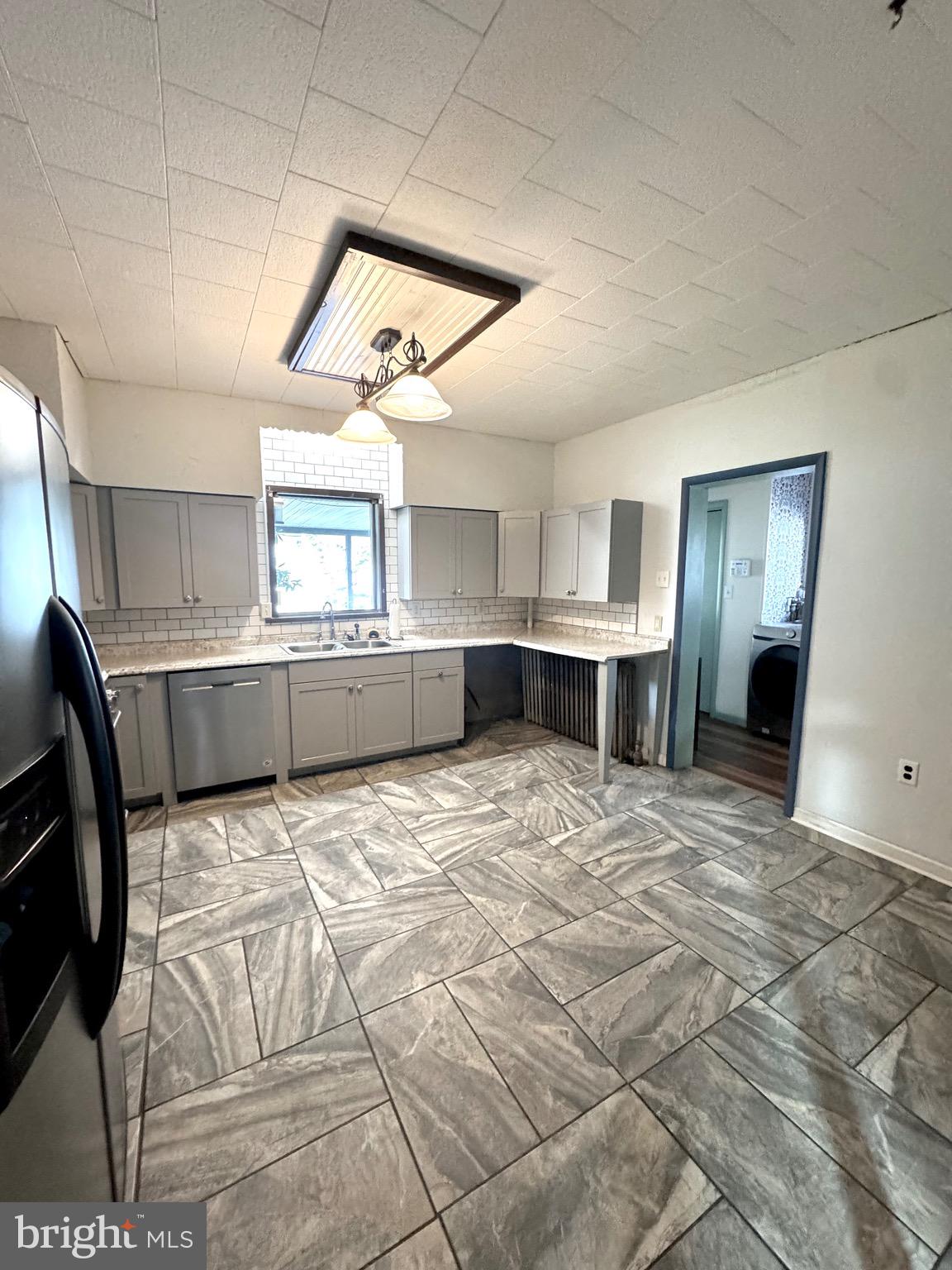 NORTH END - Residential