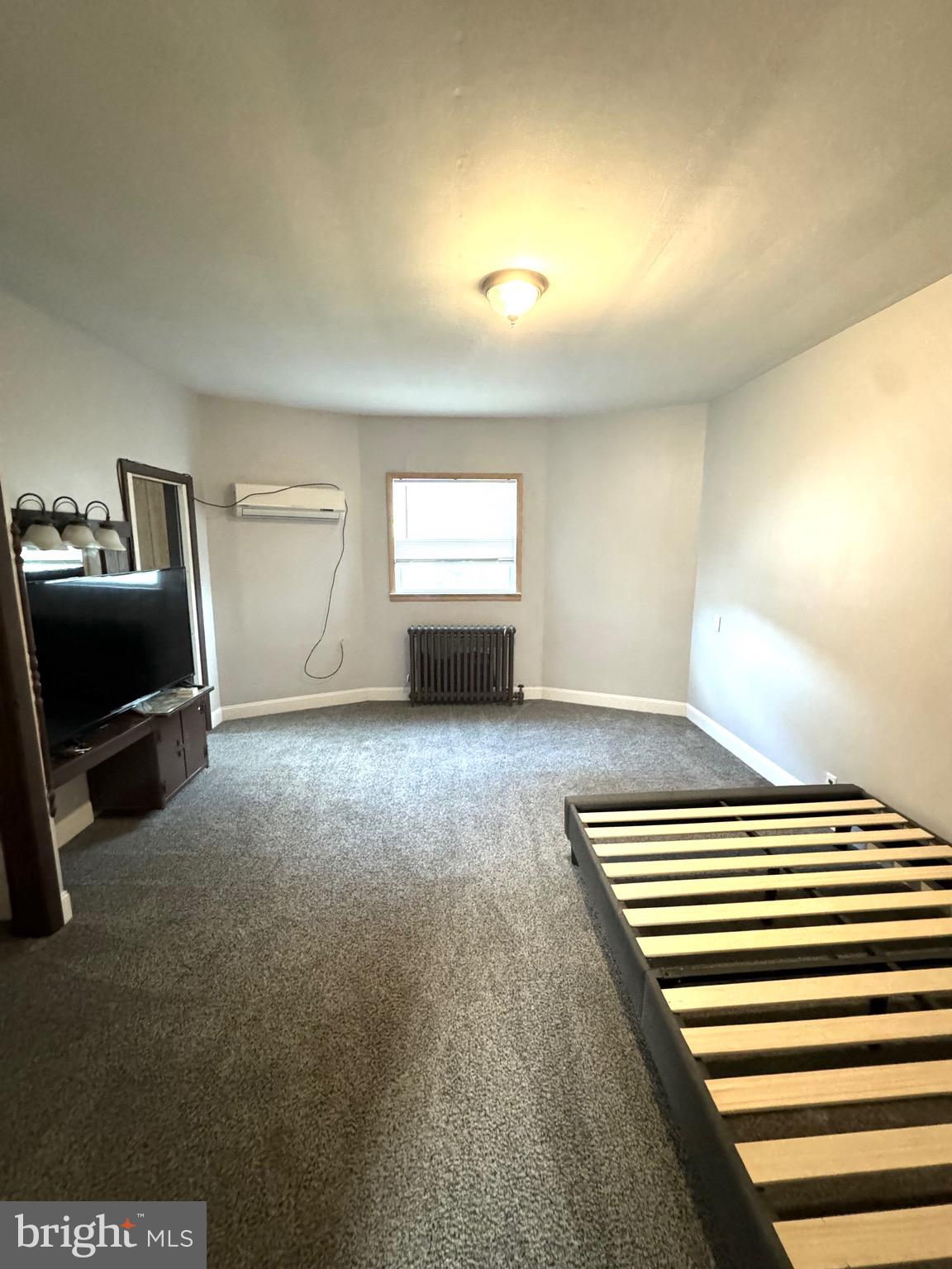 NORTH END - Residential