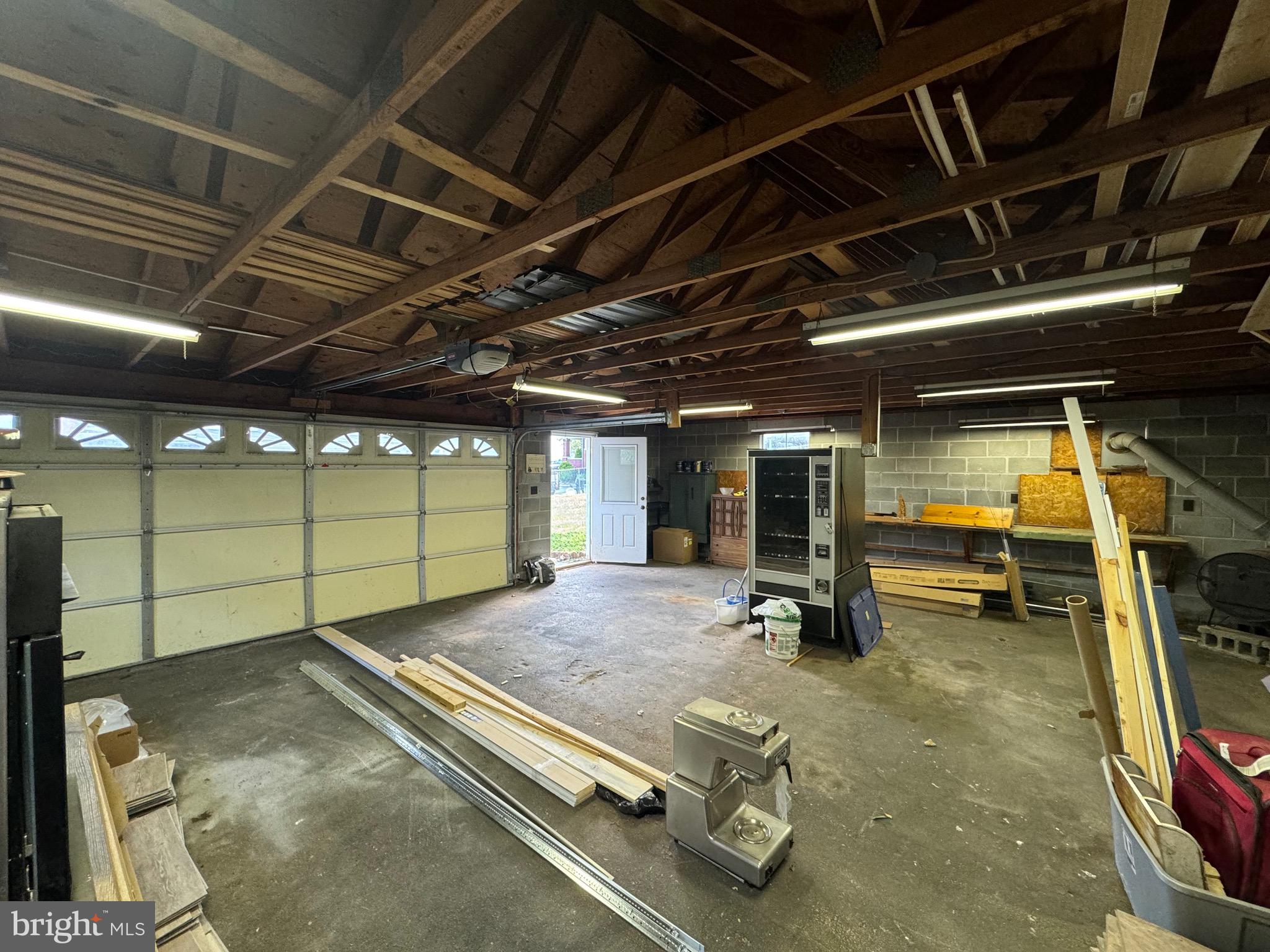 NORTH END - Residential