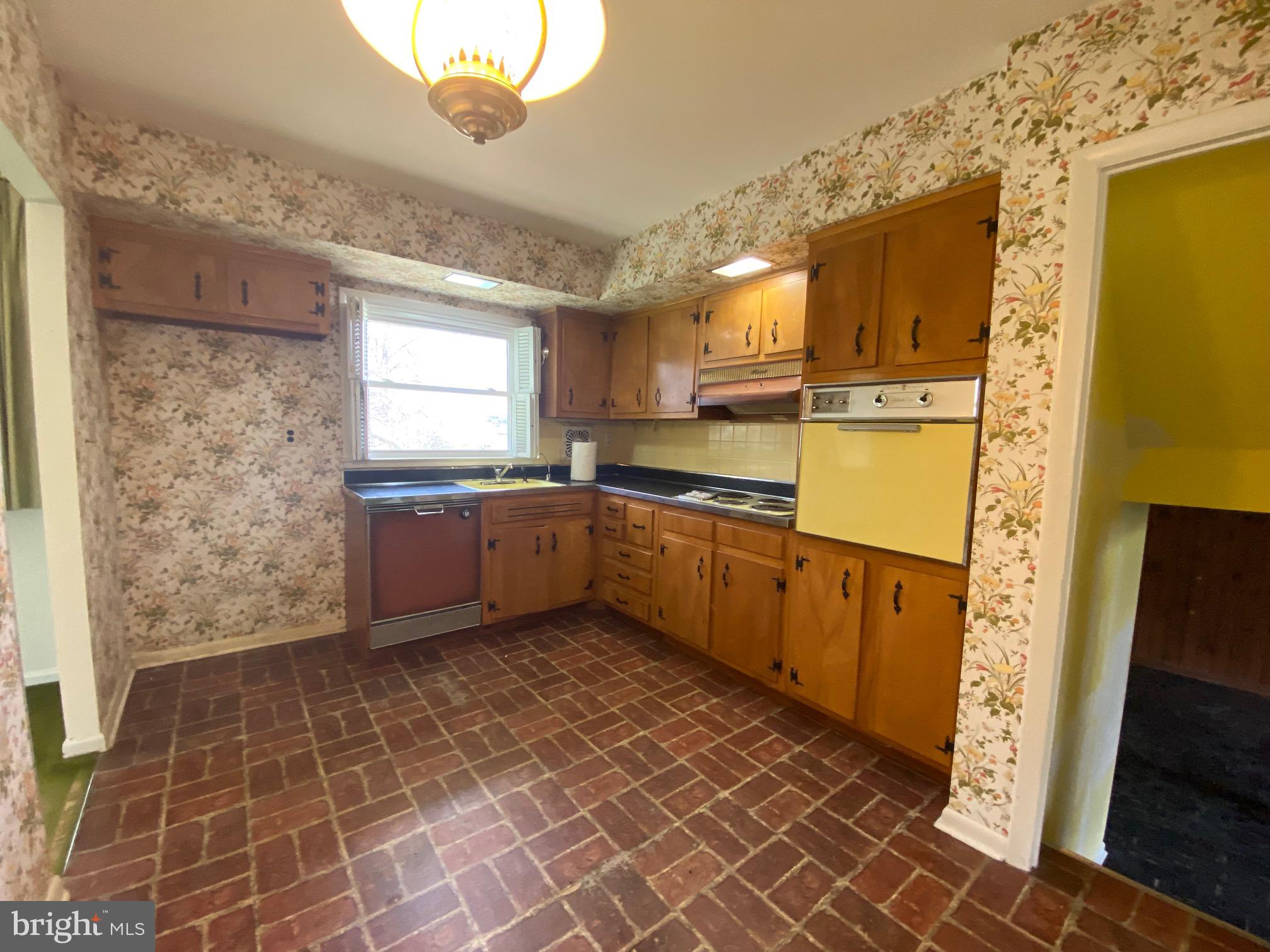 BRITTANY FARMS - Residential