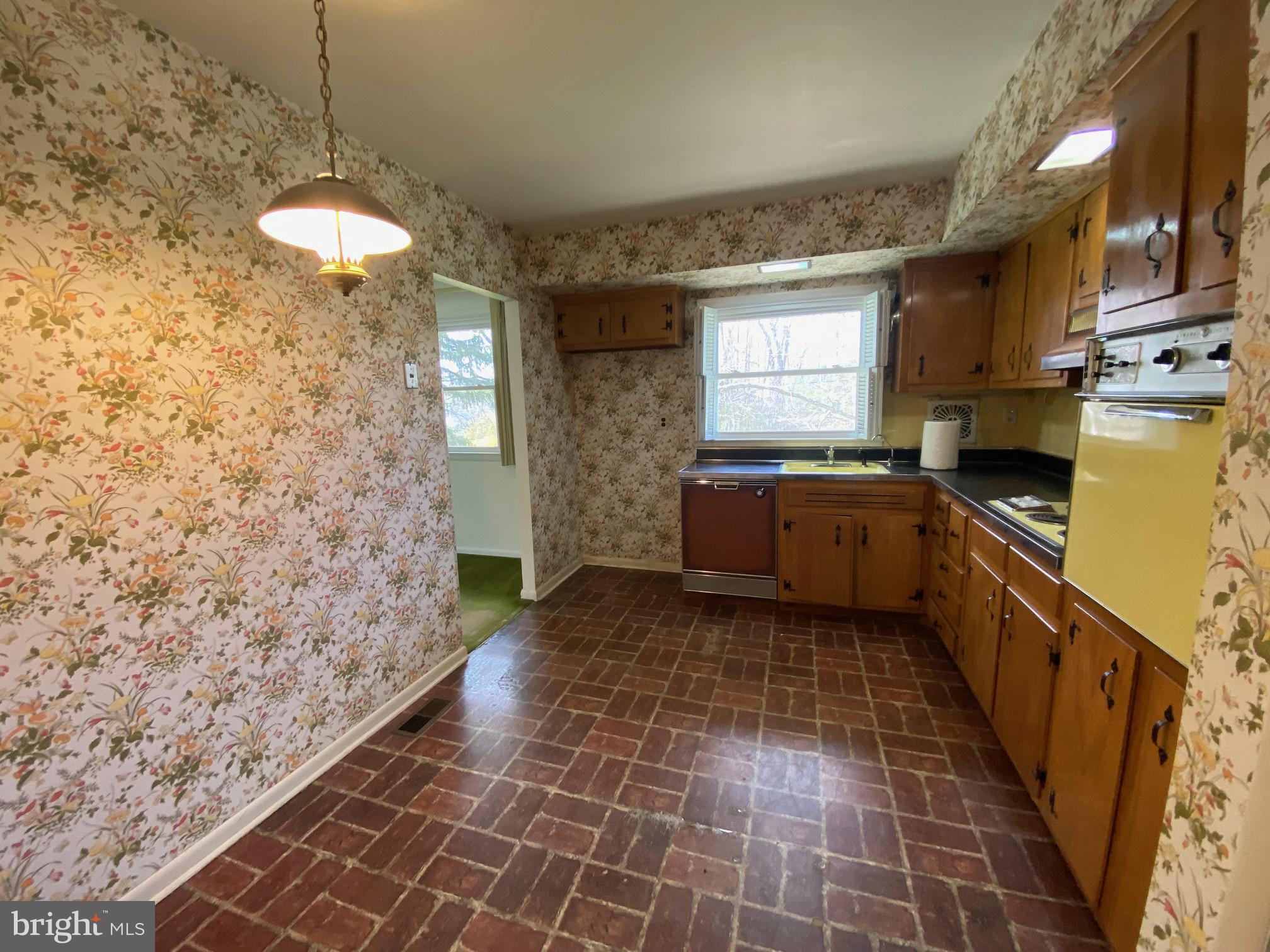 BRITTANY FARMS - Residential