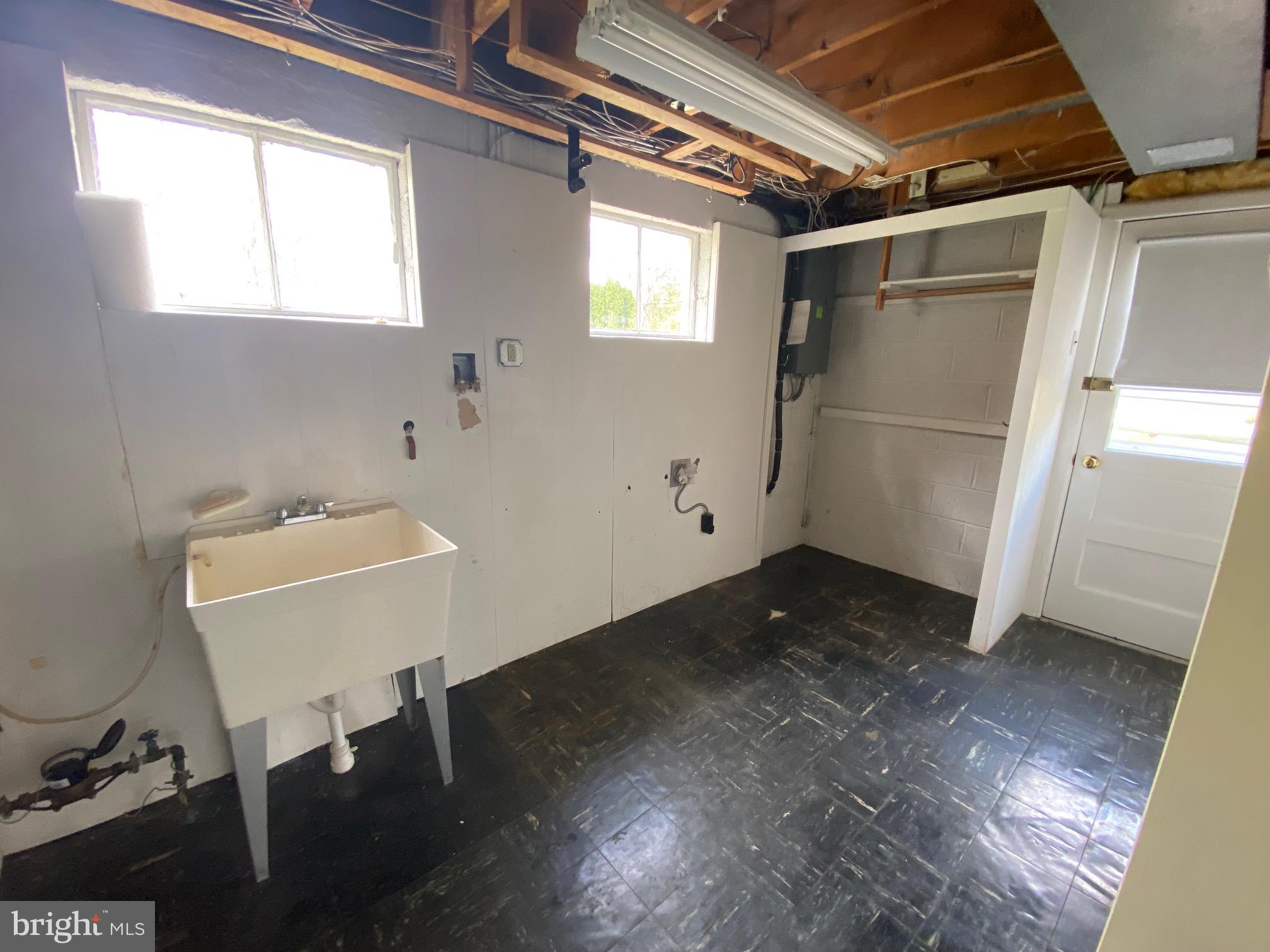 BRITTANY FARMS - Residential