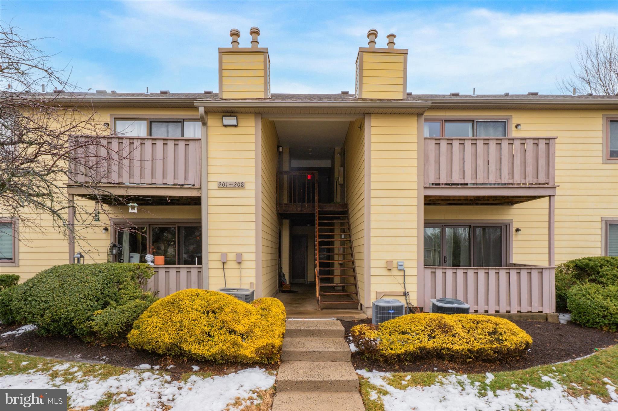WOOD HOLLOW - Residential