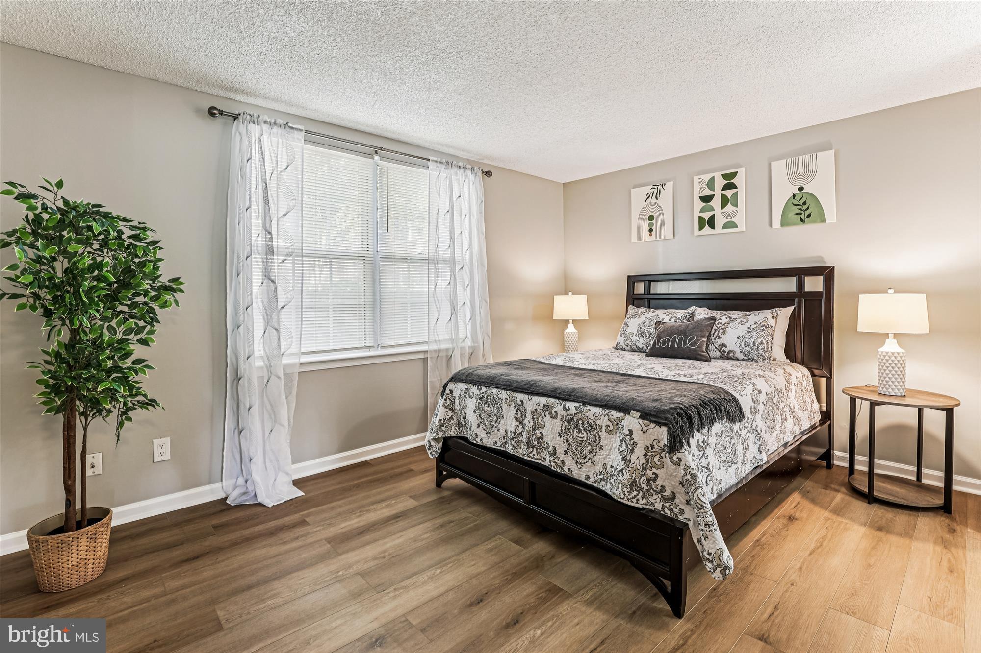 HEIGHTS AT PENDERBROOK - Residential