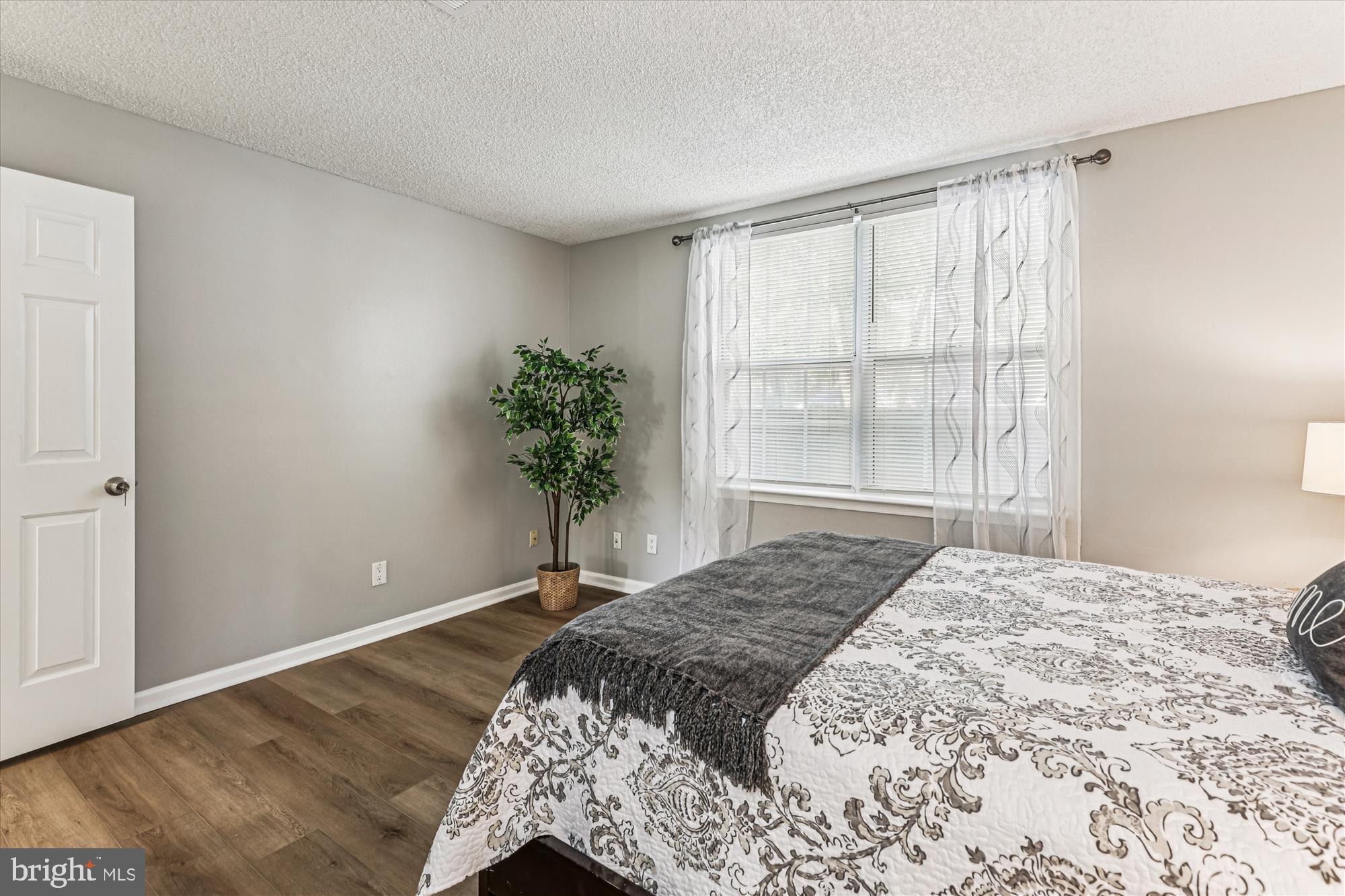 HEIGHTS AT PENDERBROOK - Residential