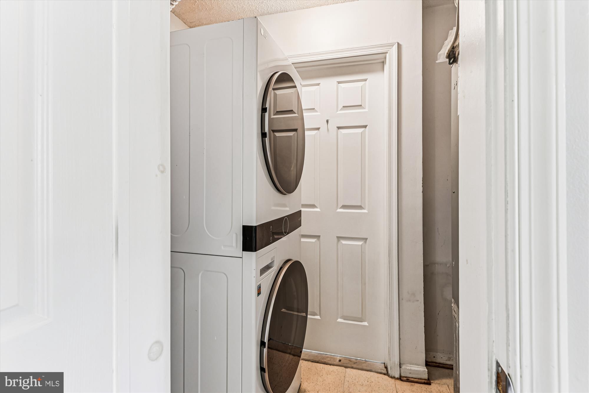 HEIGHTS AT PENDERBROOK - Residential