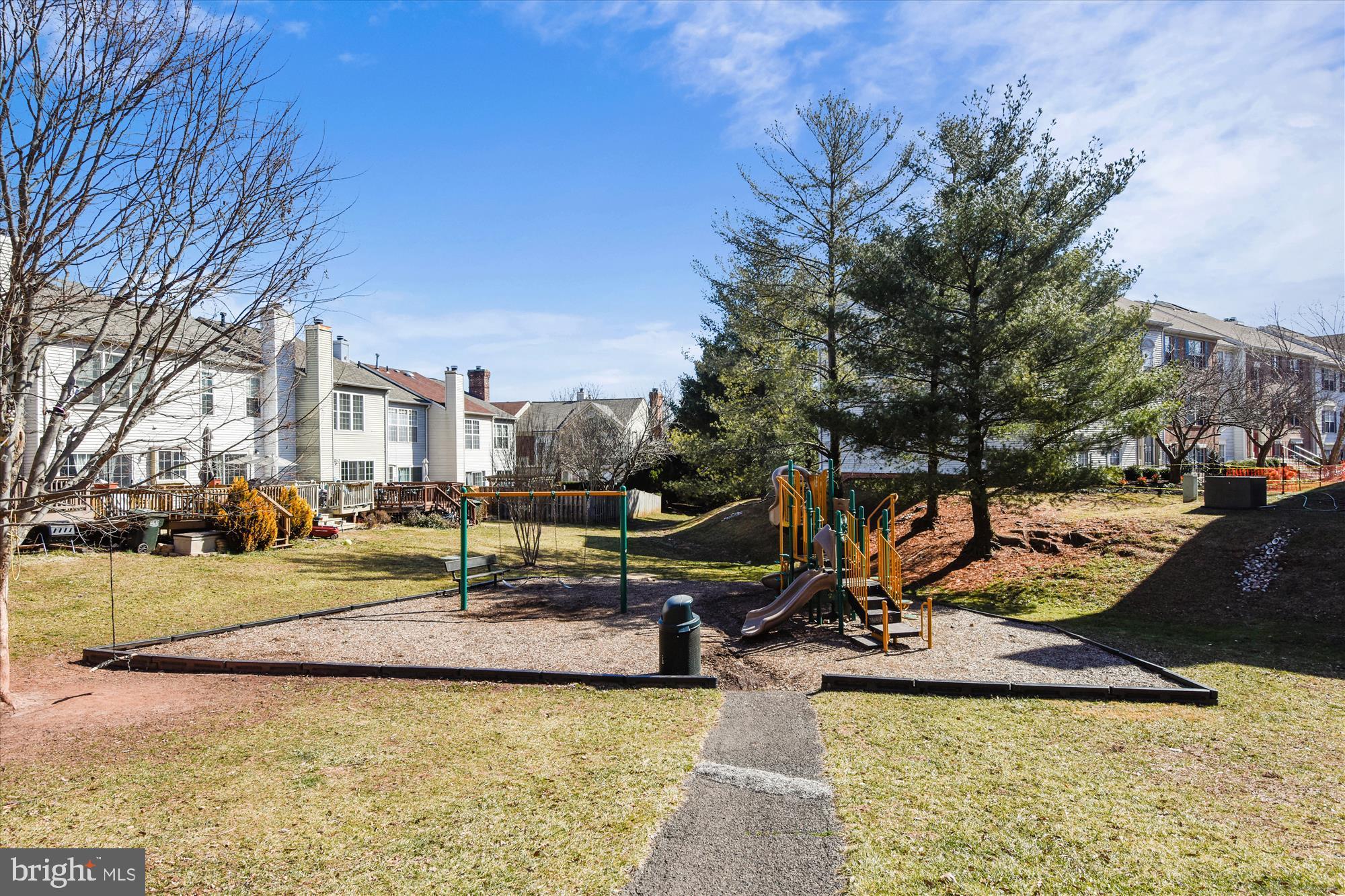 HEIGHTS AT PENDERBROOK - Residential