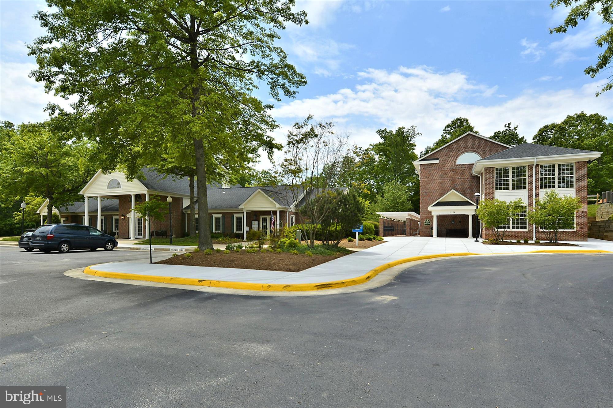 HEIGHTS AT PENDERBROOK - Residential