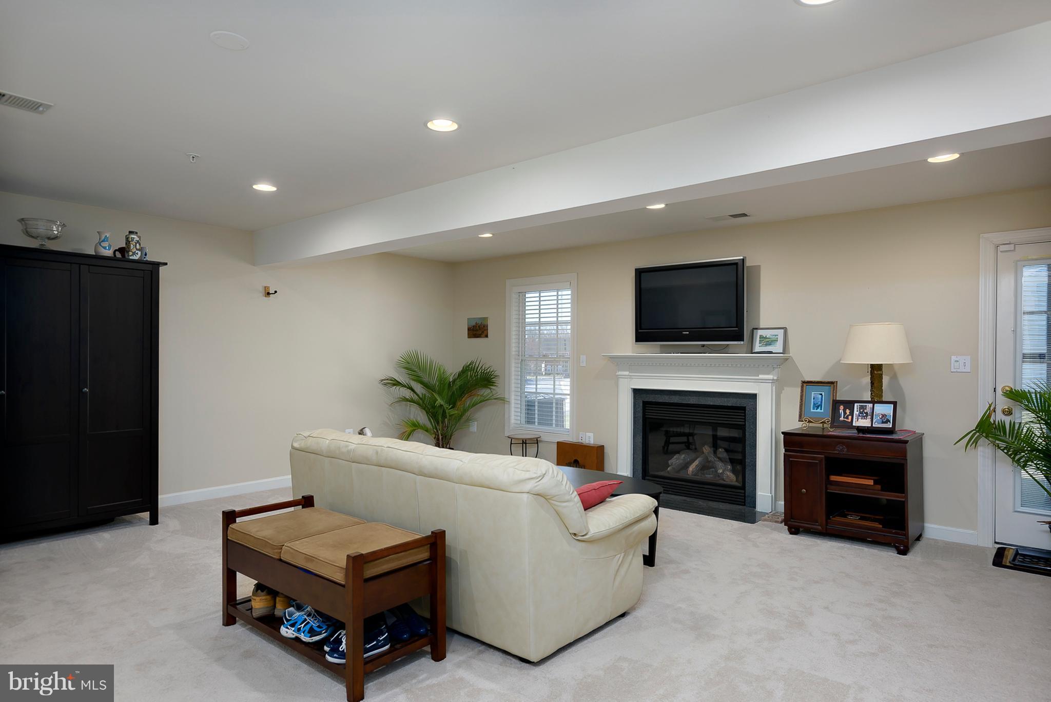 VILLAGES OF DORCHESTER - Residential