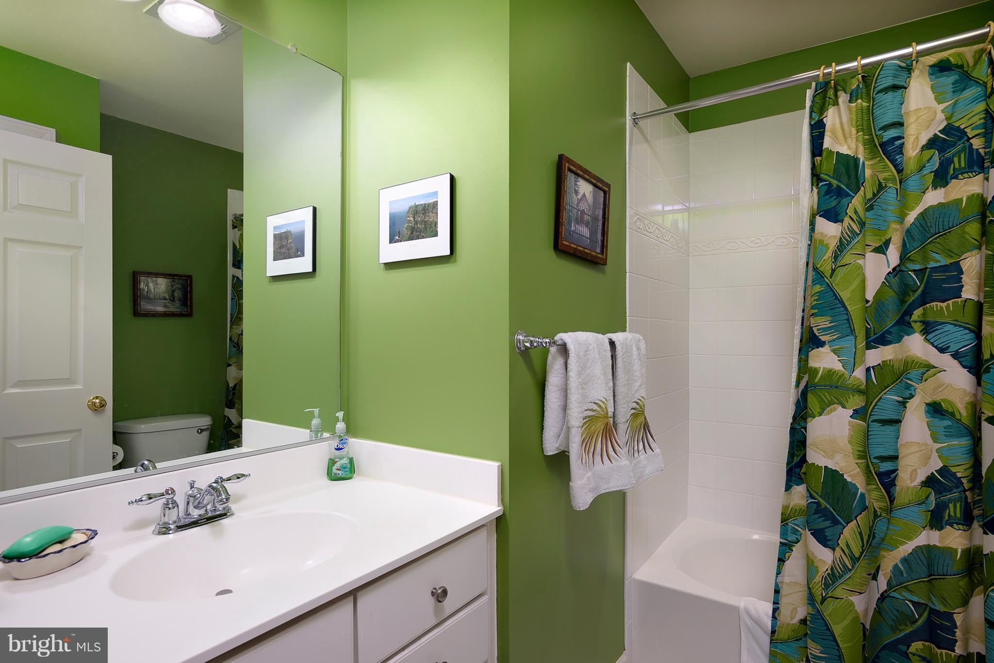 VILLAGES OF DORCHESTER - Residential