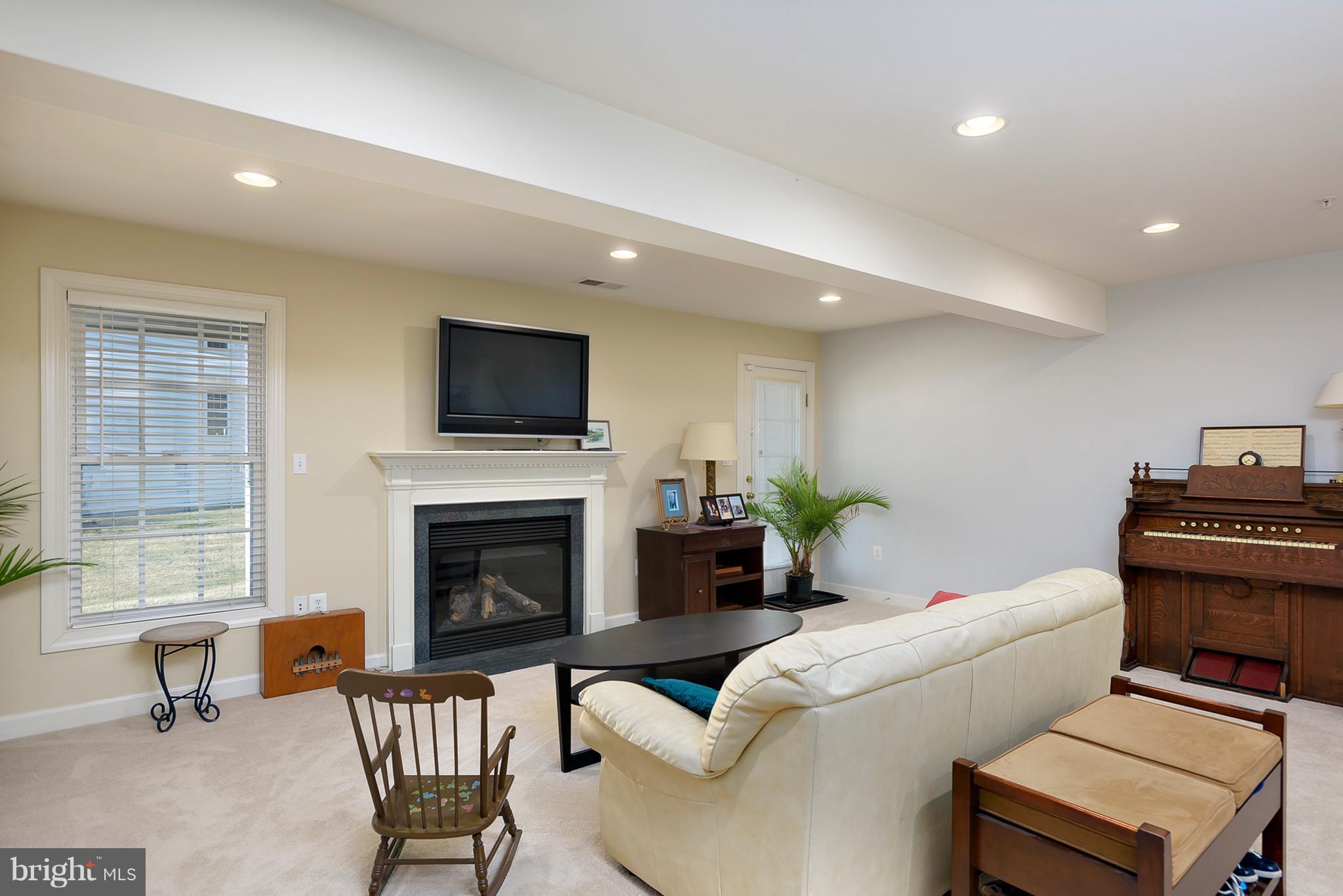 VILLAGES OF DORCHESTER - Residential