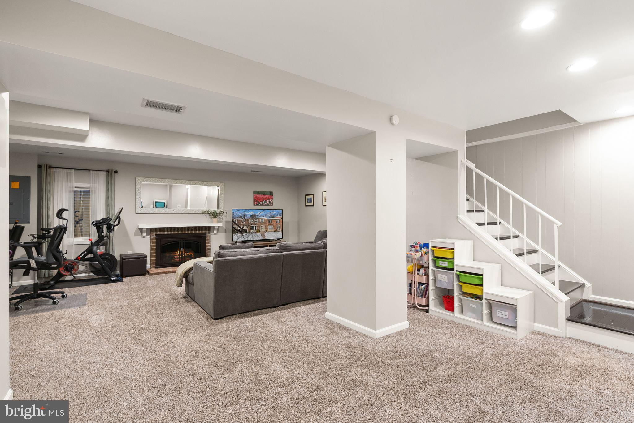 COUNTRY CREEK - Residential