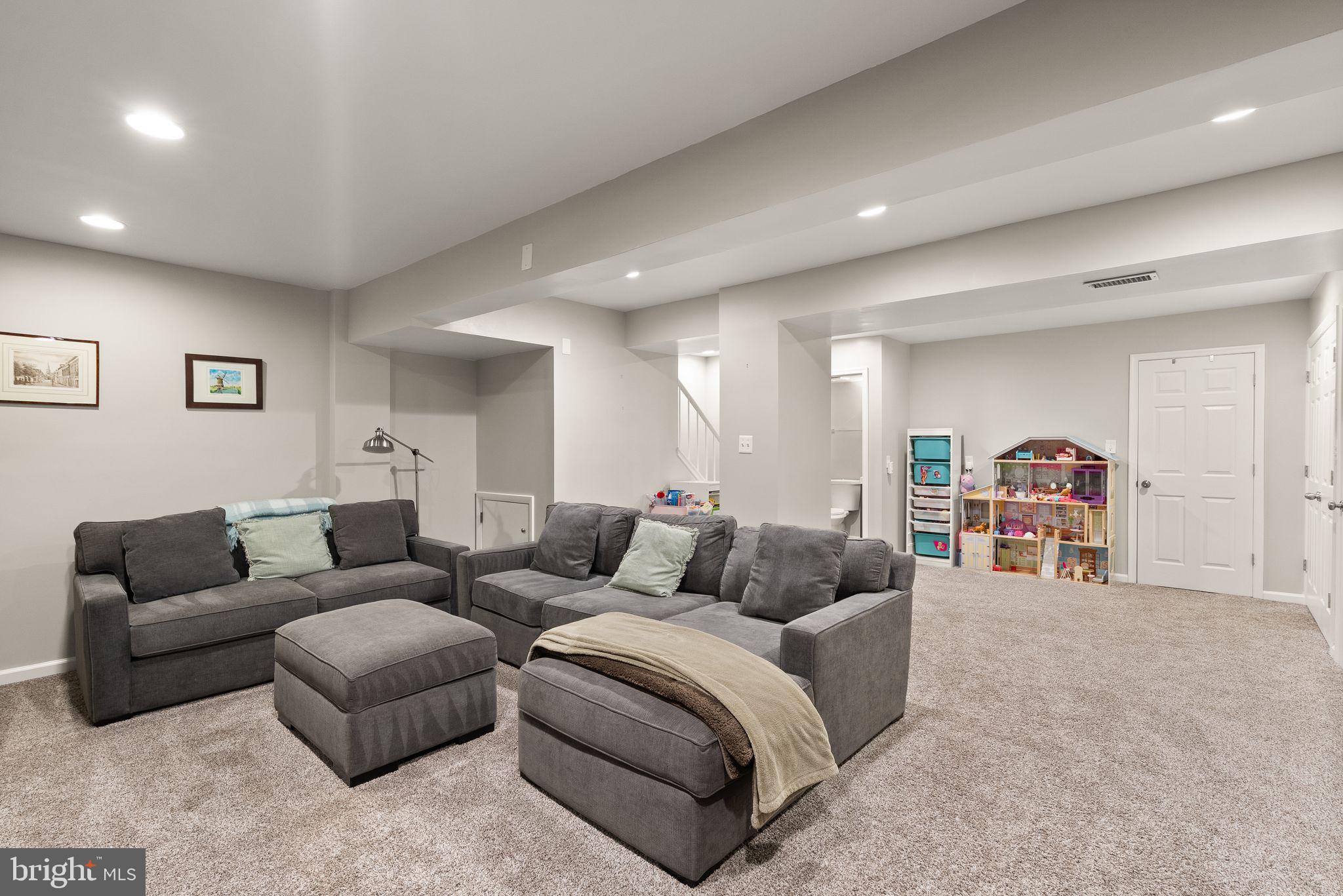 COUNTRY CREEK - Residential