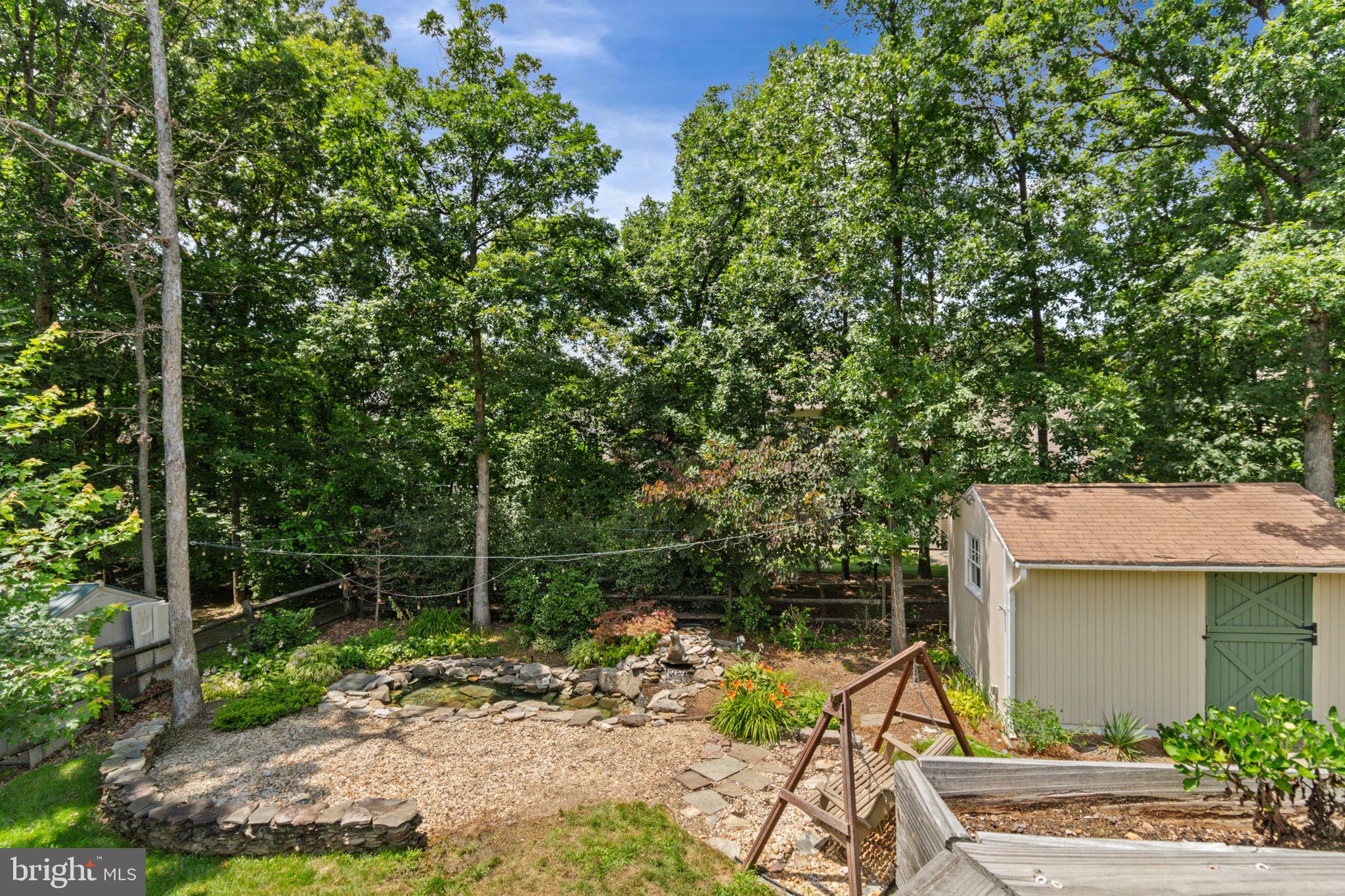 FOX MILL ESTATES - Residential Lease