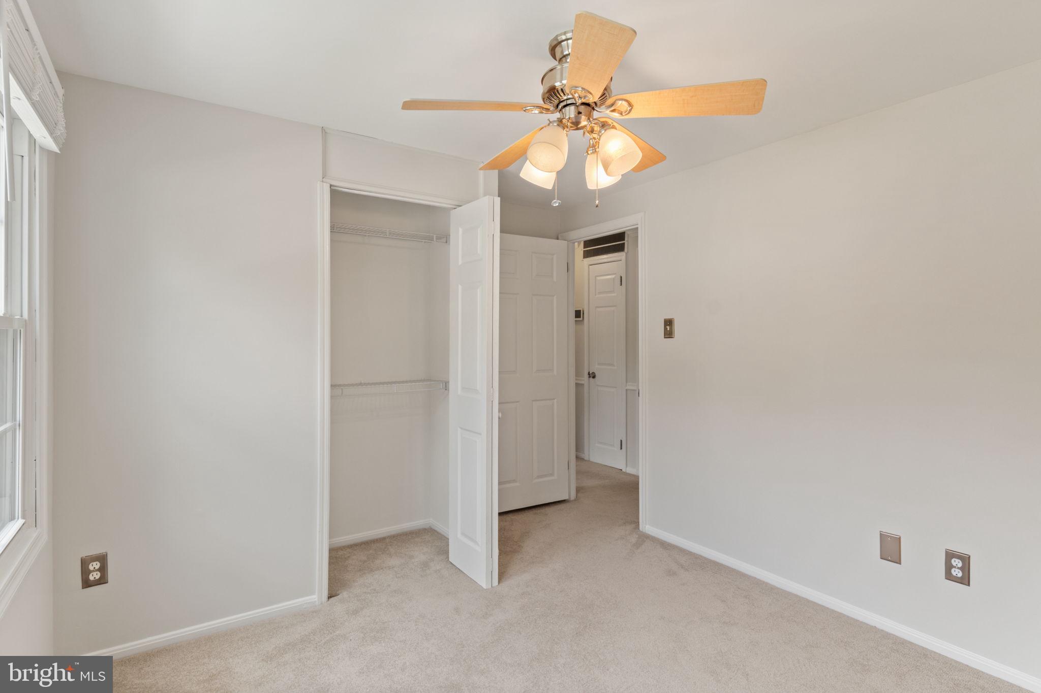 FOX MILL ESTATES - Residential Lease