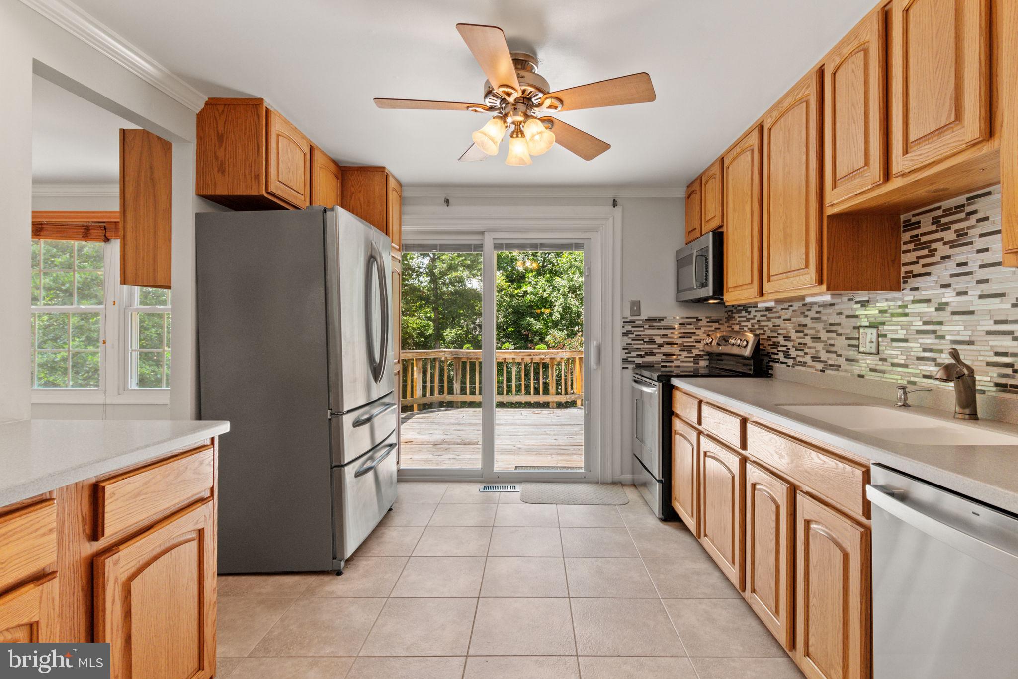 FOX MILL ESTATES - Residential Lease