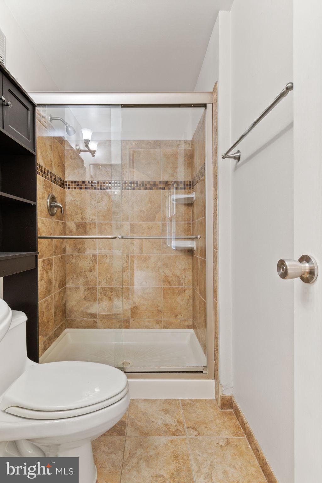 FOX MILL ESTATES - Residential Lease