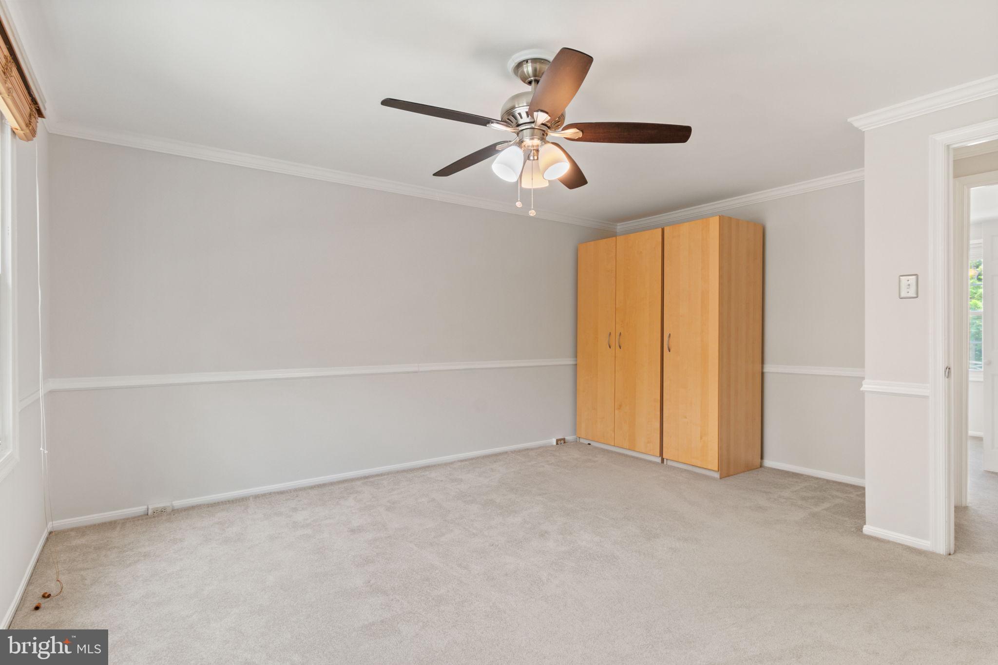 FOX MILL ESTATES - Residential Lease