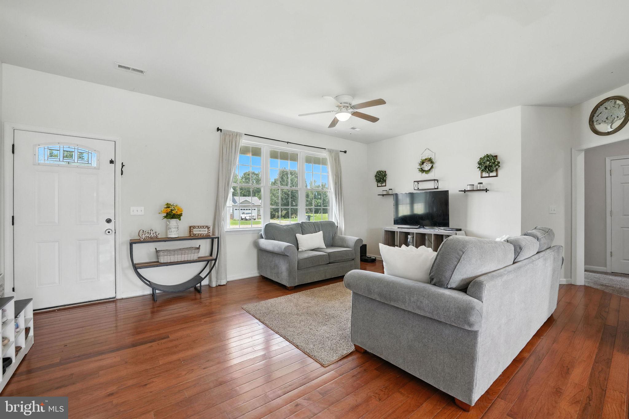 BELLA WOODS - Residential