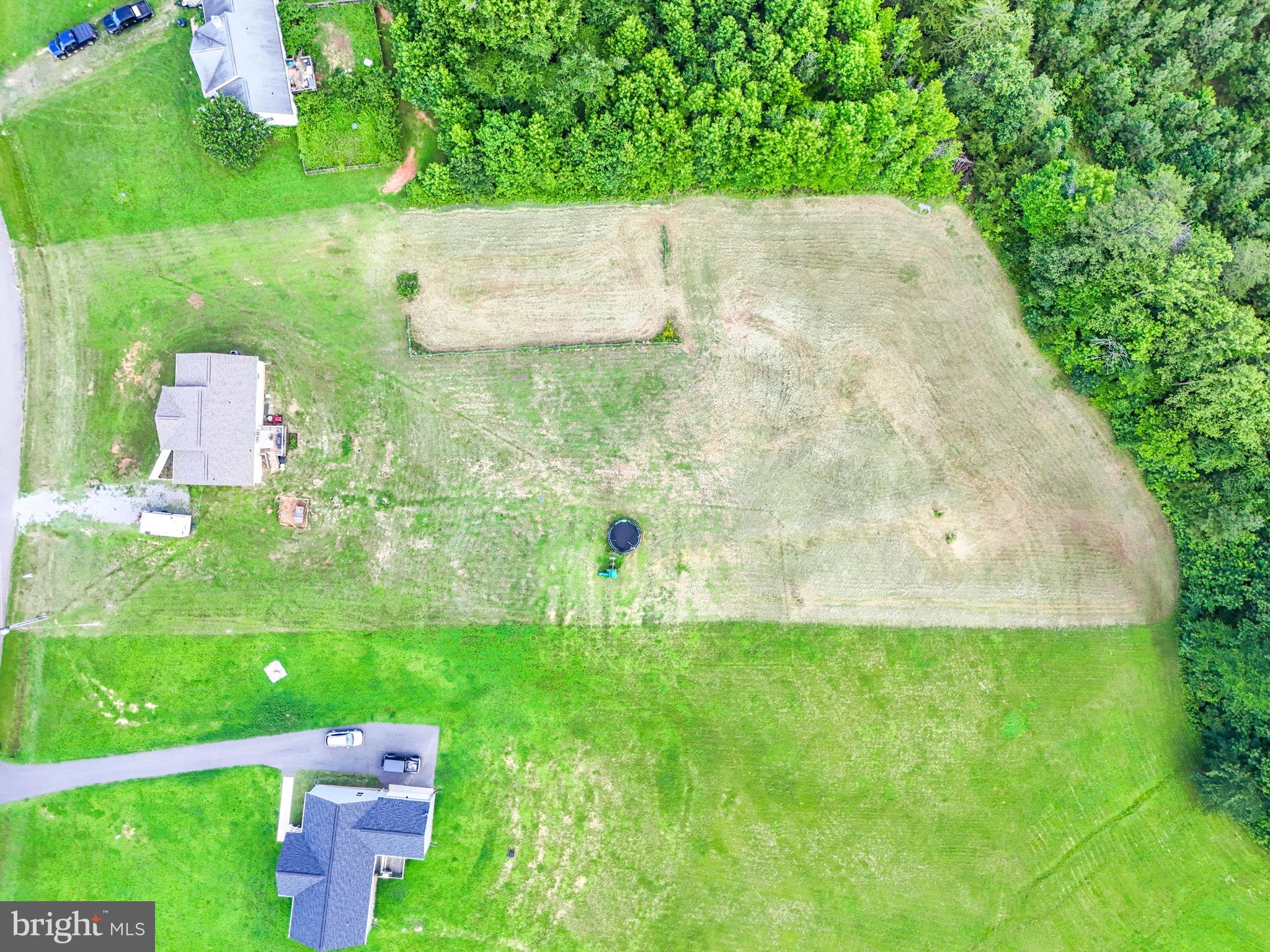 BELLA WOODS - Residential