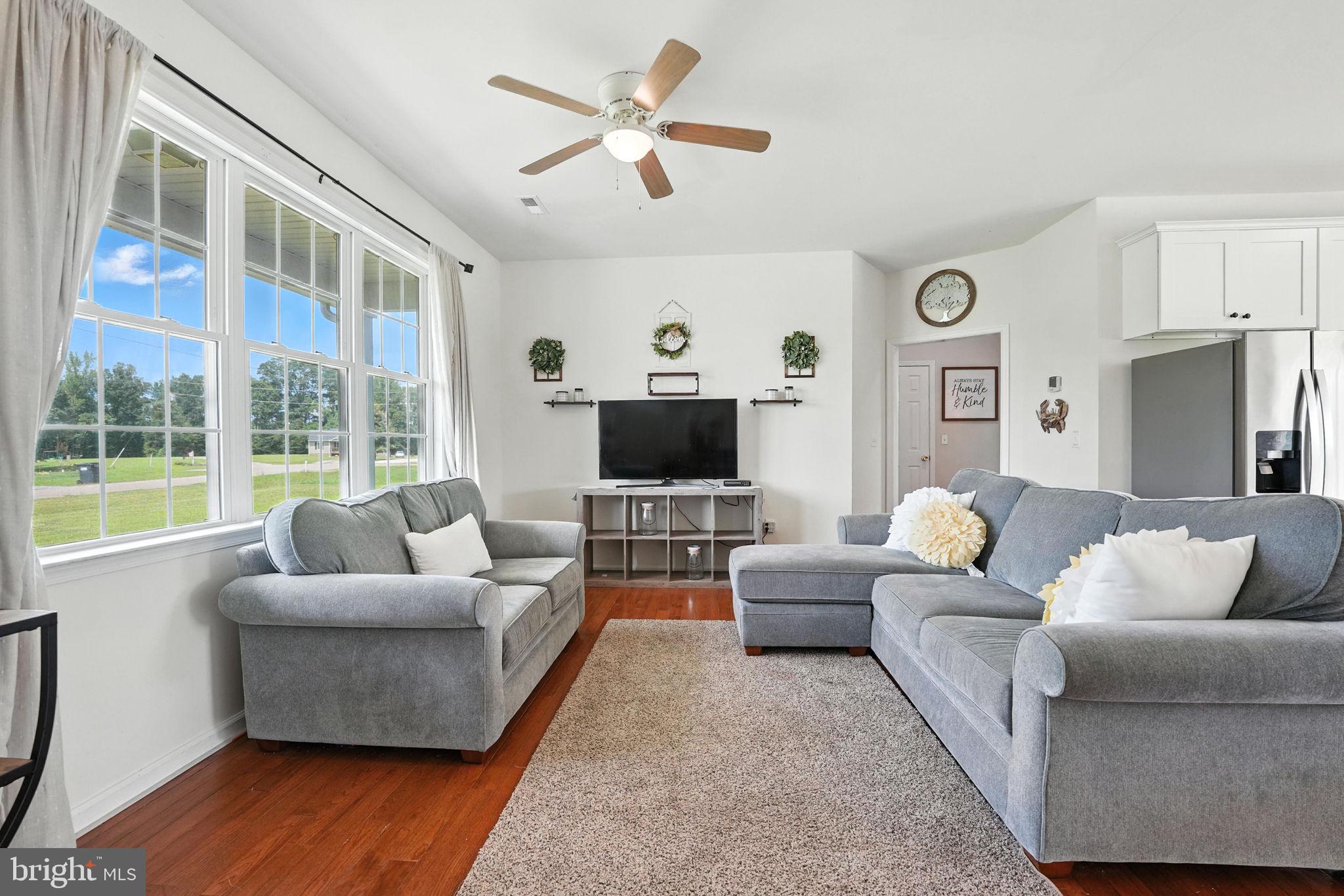 BELLA WOODS - Residential