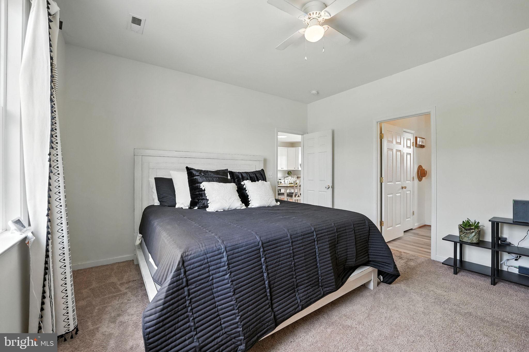 BELLA WOODS - Residential