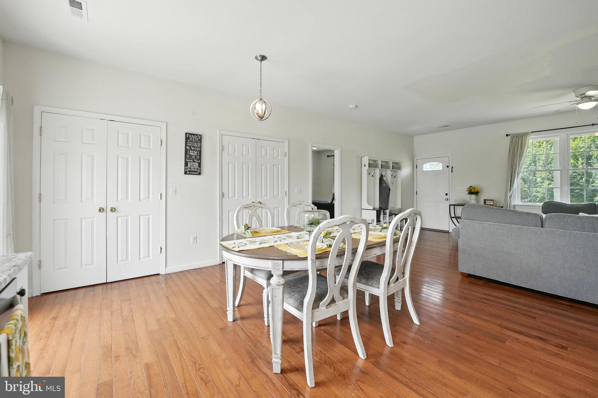 BELLA WOODS - Residential