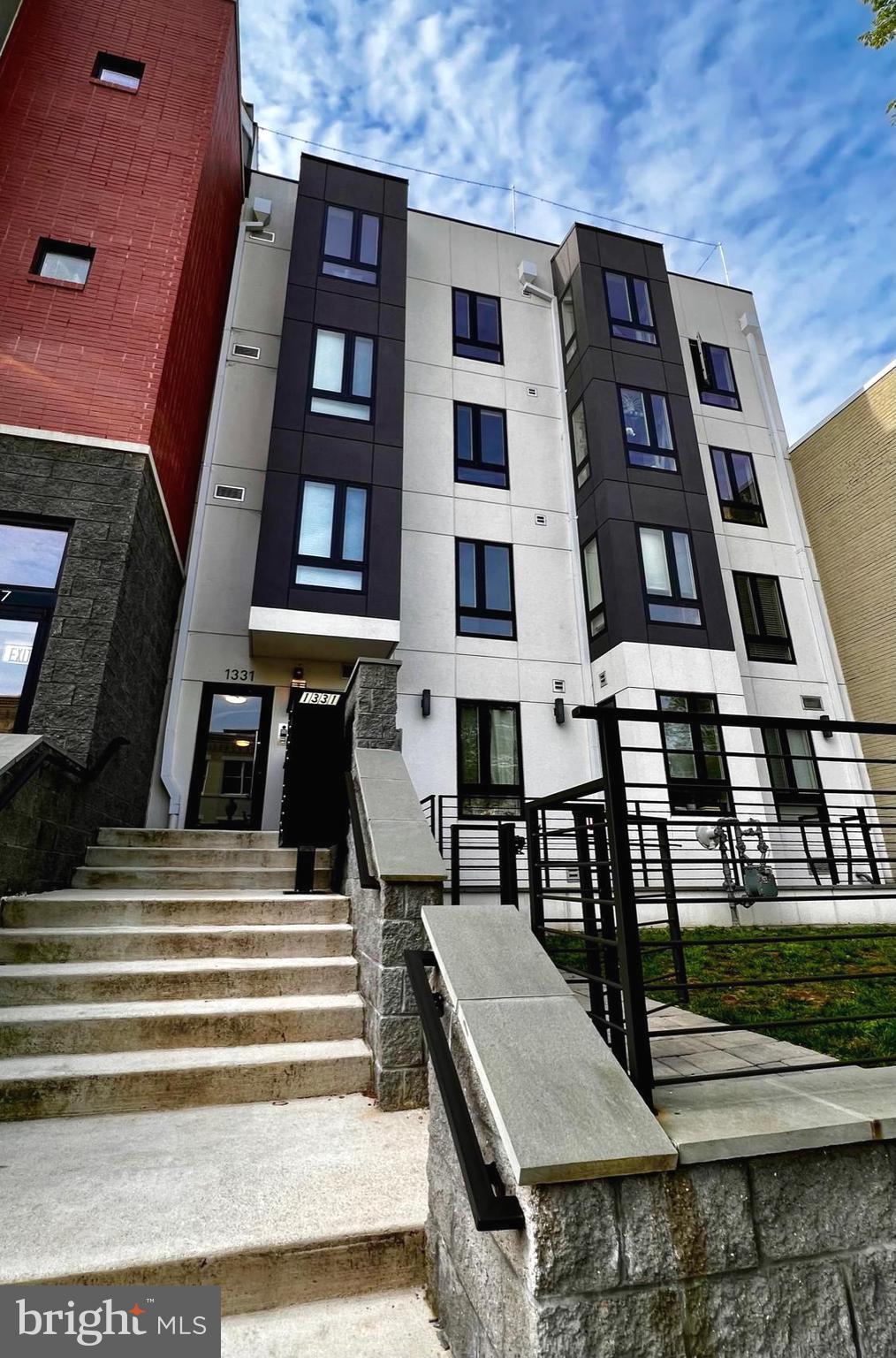 1331 K STREET SE 203